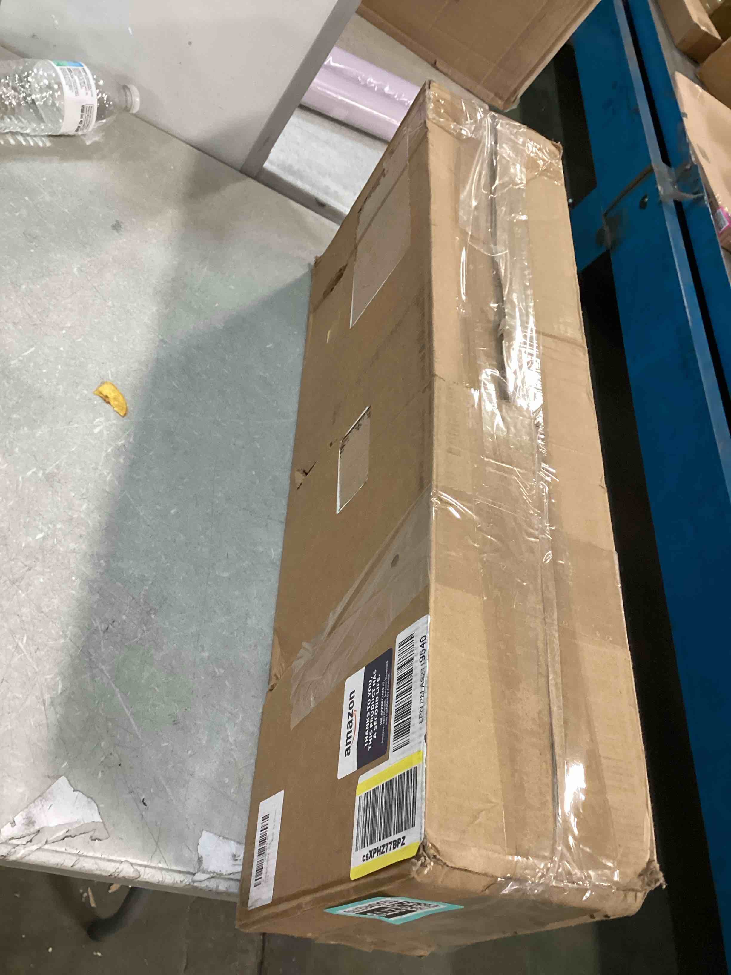 https://s3.amazonaws.com/lotting-images-prod/bidfta/TEA0432779_1729876962907.jpeg