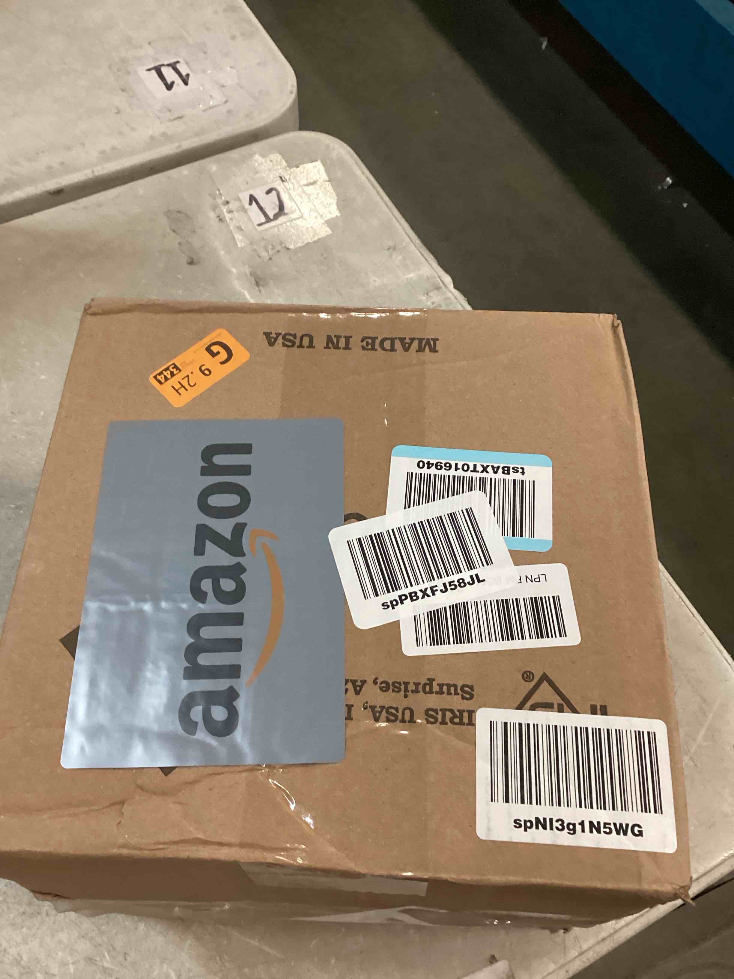 IRIS USA Plastic Pencil Case Box Craft Hobby Art School Supply Storage