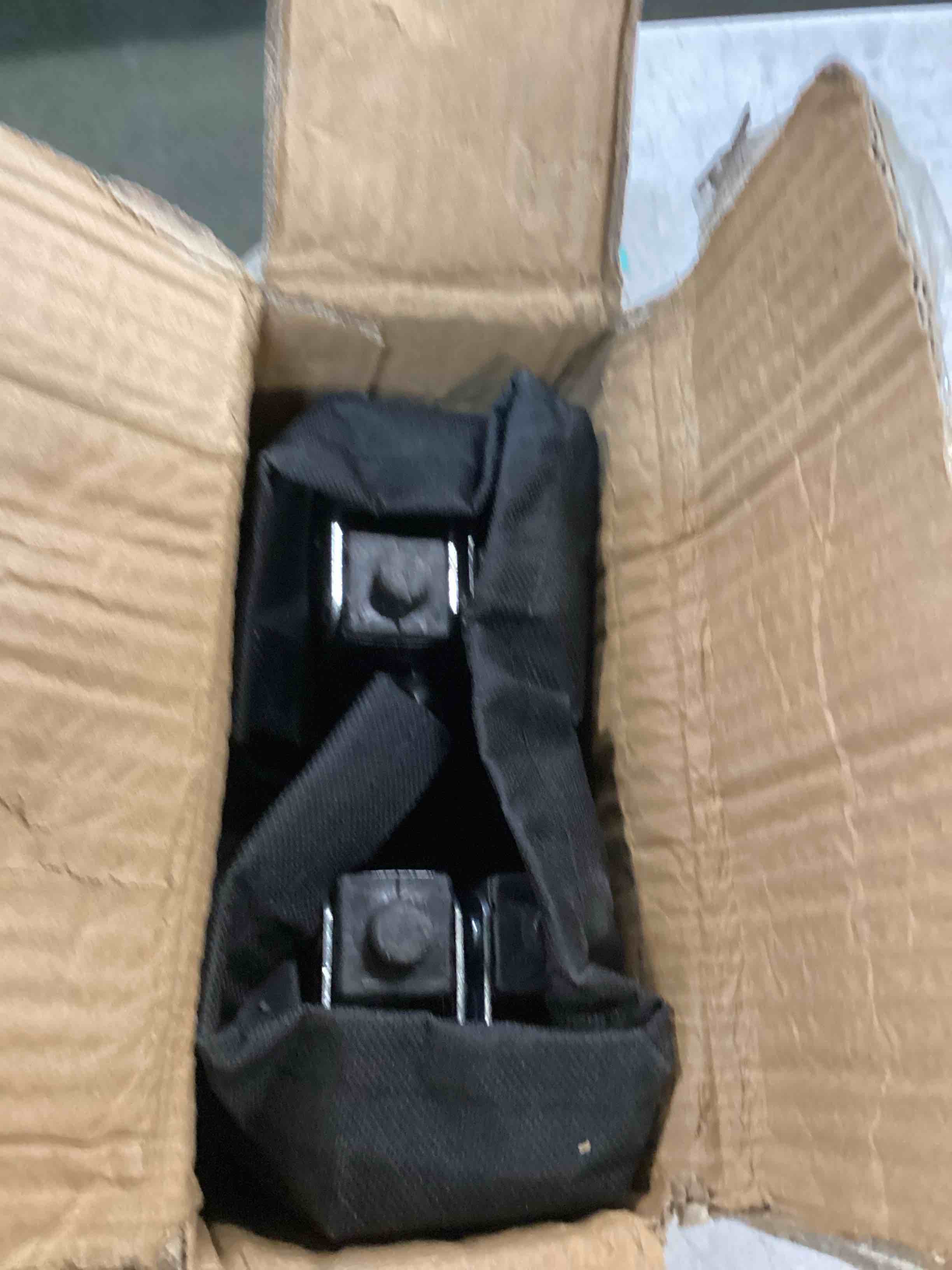 https://s3.amazonaws.com/lotting-images-prod/bidfta/TEA0432982_1729798576348.jpeg