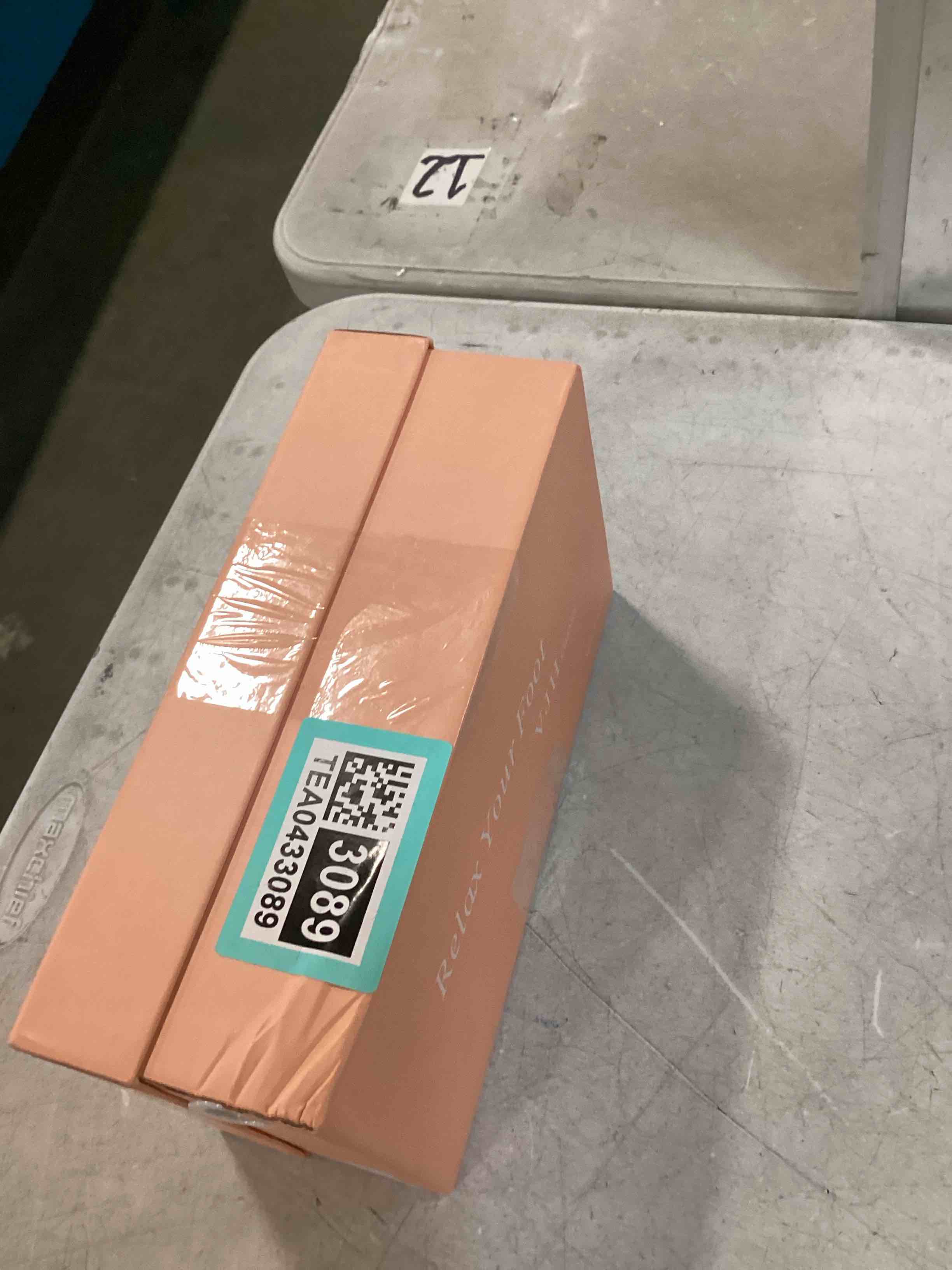 https://s3.amazonaws.com/lotting-images-prod/bidfta/TEA0433089_1729778074766.jpeg
