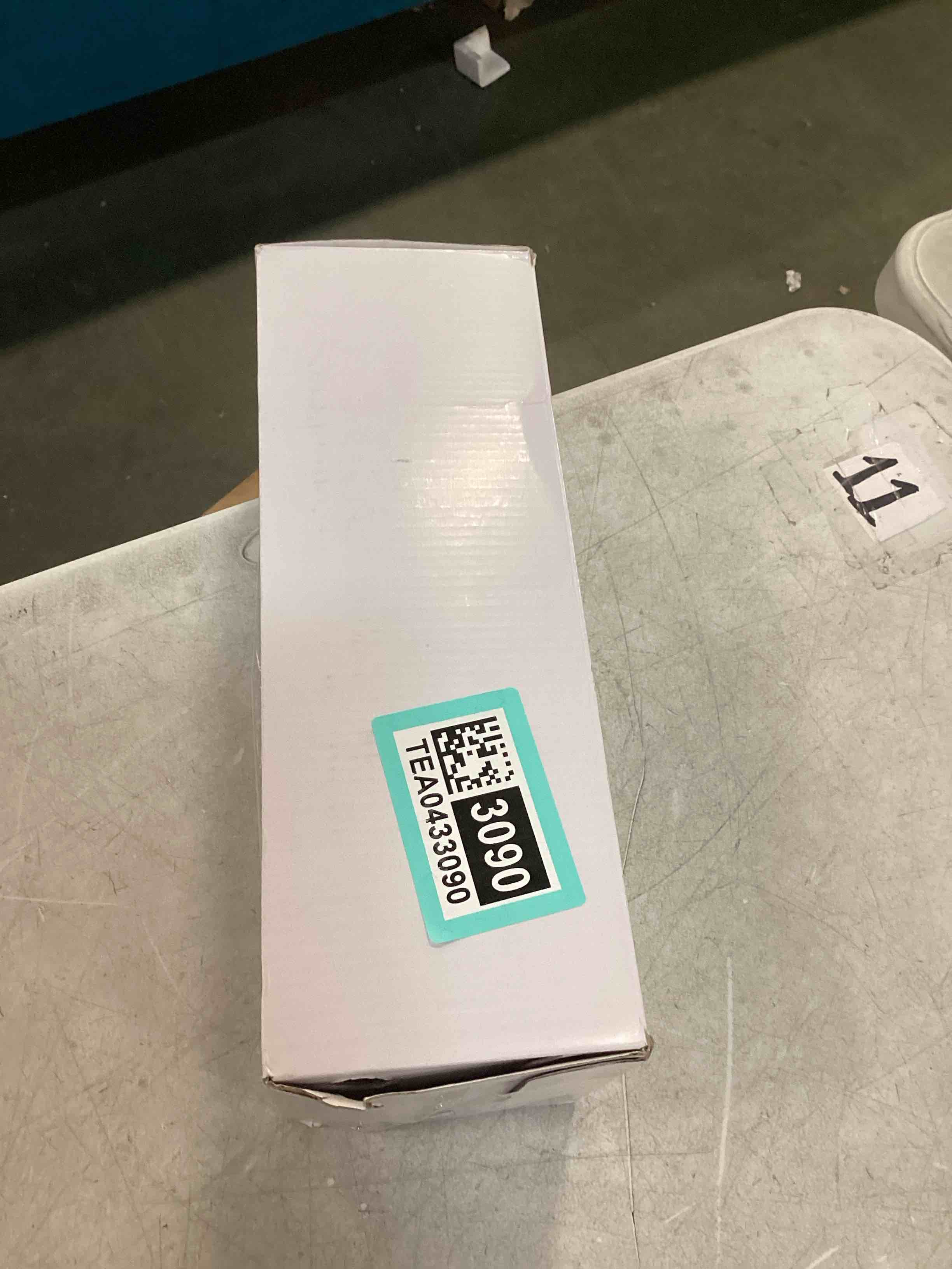 https://s3.amazonaws.com/lotting-images-prod/bidfta/TEA0433090_1729778022948.jpeg