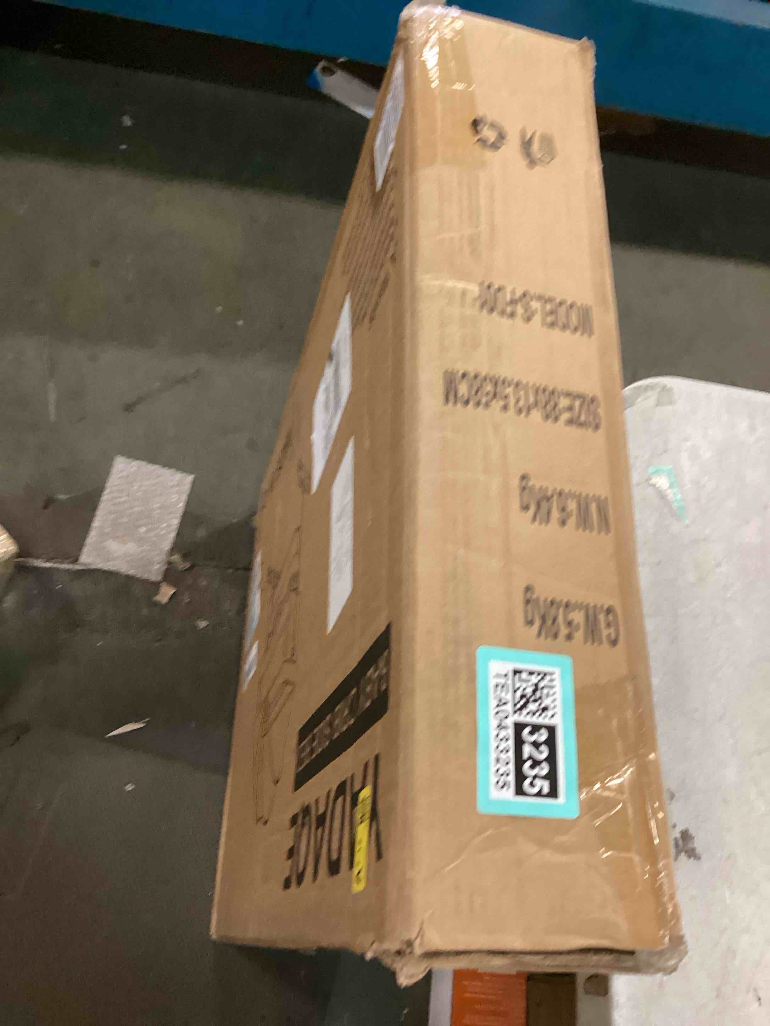 https://s3.amazonaws.com/lotting-images-prod/bidfta/TEA0433235_1729709728013.jpeg