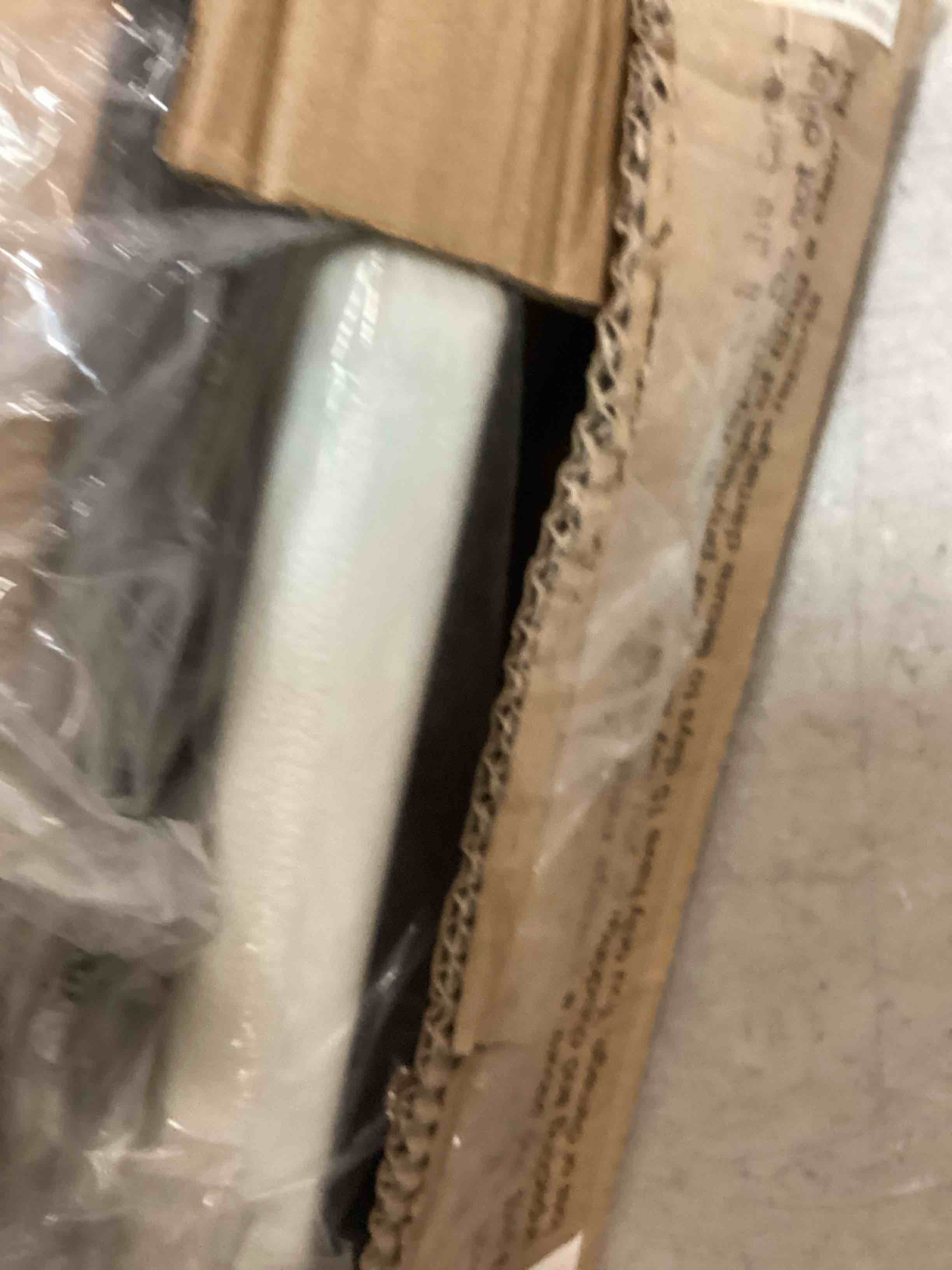 https://s3.amazonaws.com/lotting-images-prod/bidfta/TEA0433278_1729695963389.jpeg