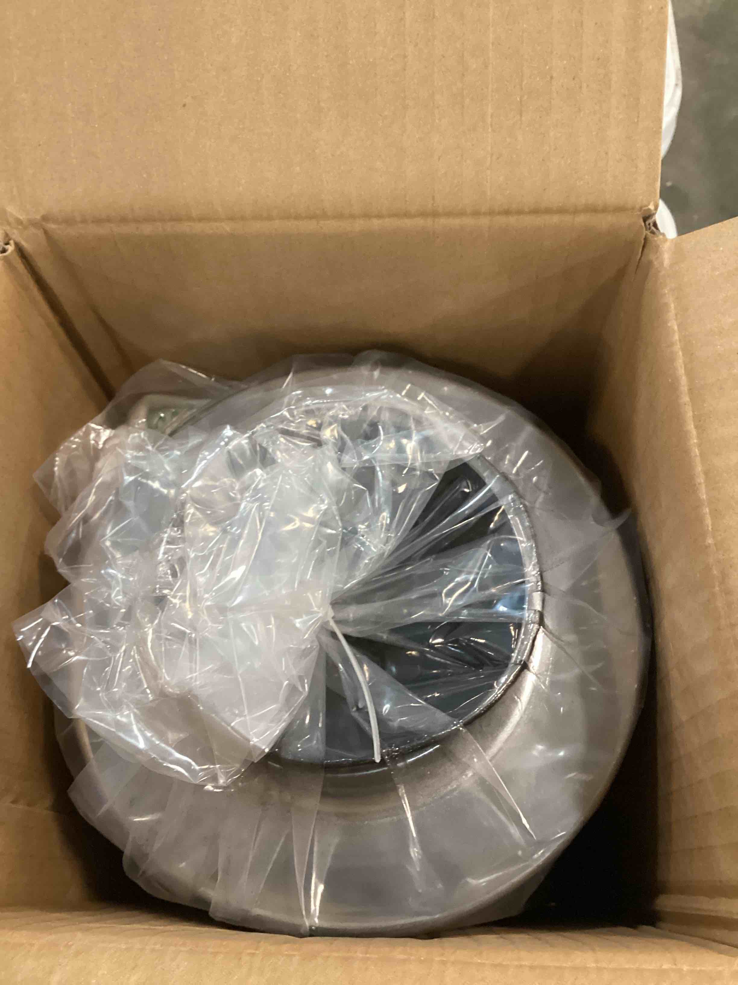 https://s3.amazonaws.com/lotting-images-prod/bidfta/TEA0433498_1729690781766.jpeg