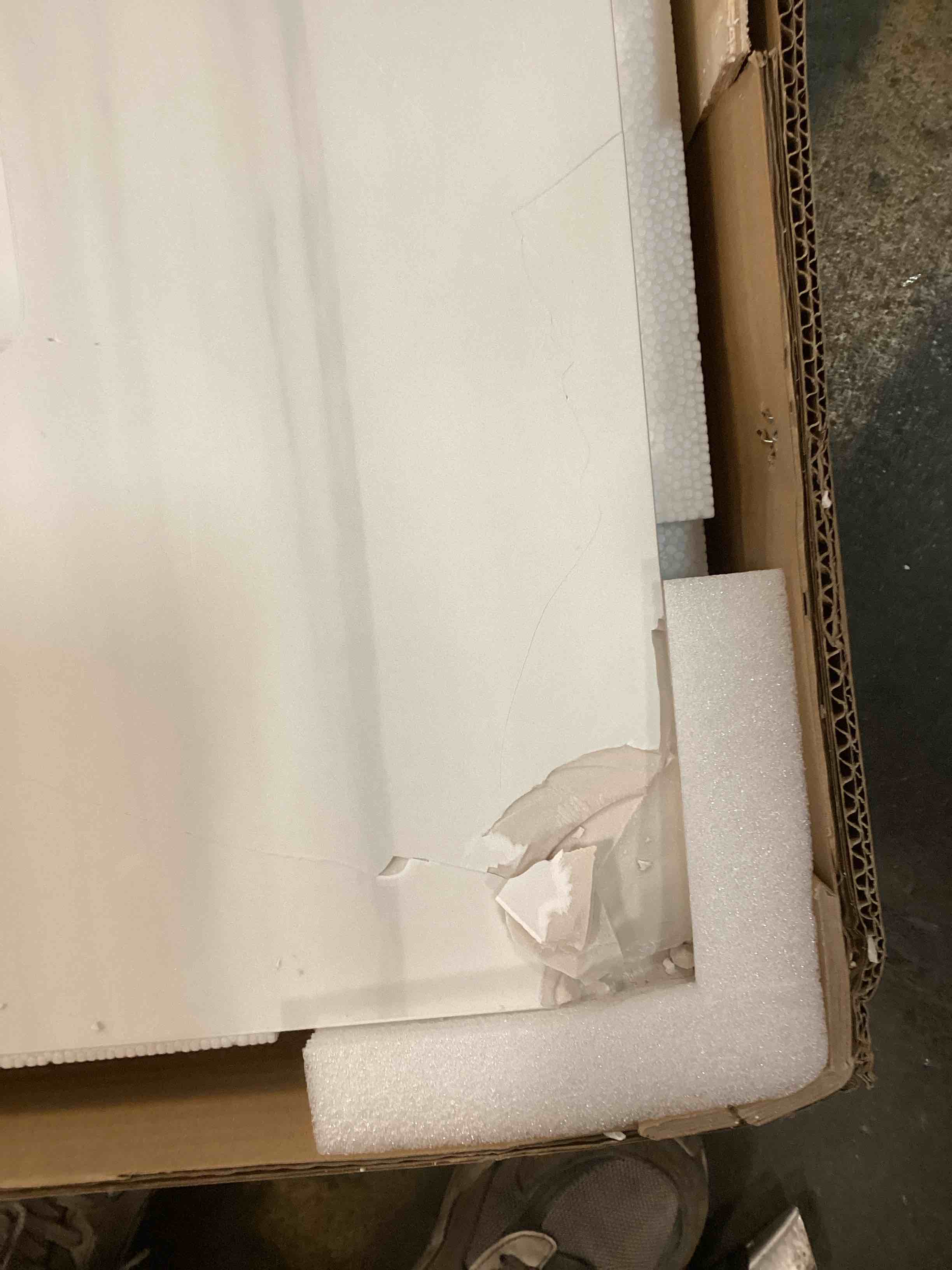 https://s3.amazonaws.com/lotting-images-prod/bidfta/TEA0433576_1729623043206.jpeg