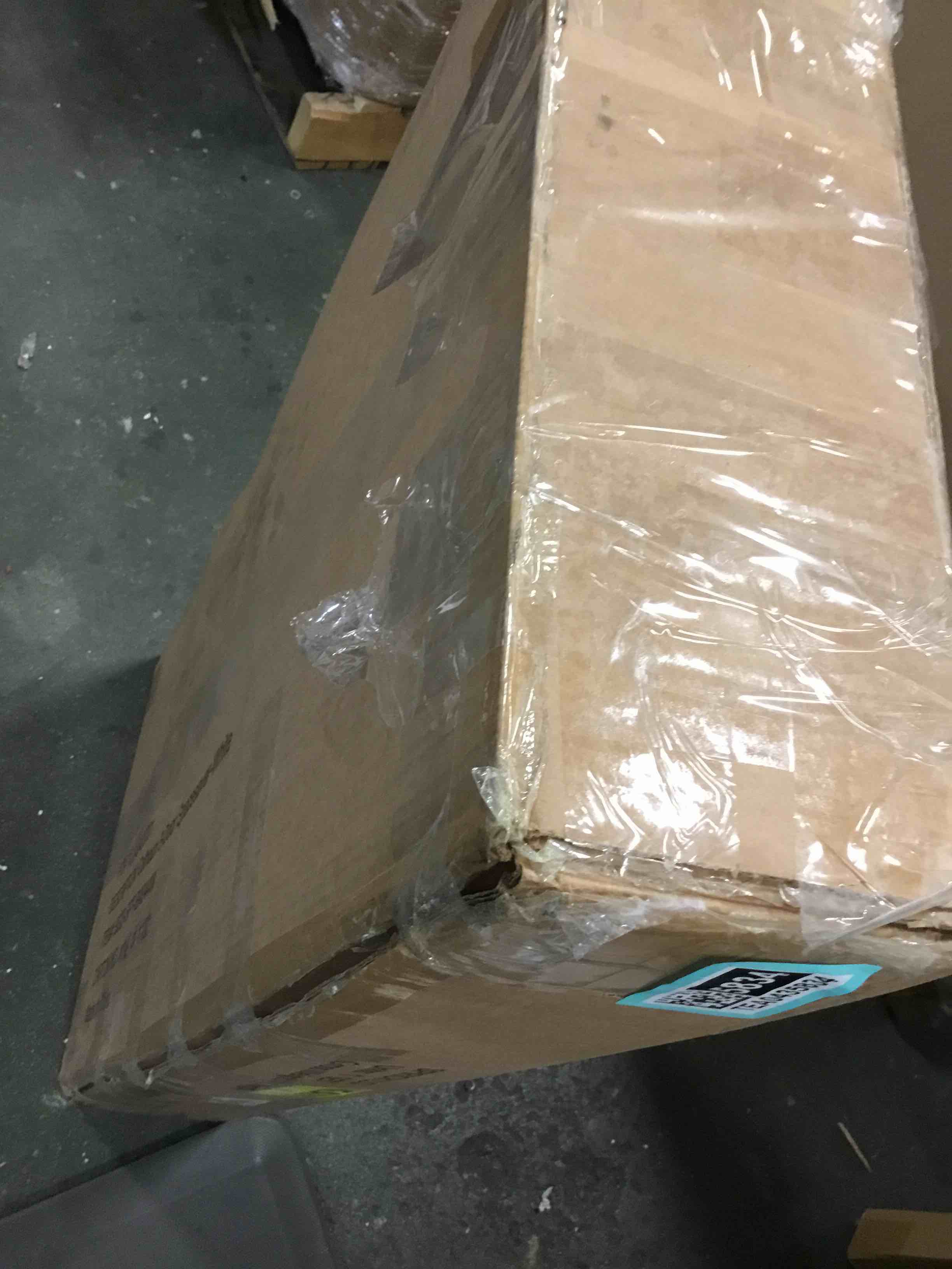 https://s3.amazonaws.com/lotting-images-prod/bidfta/TEA0435834_1729015657483.jpeg