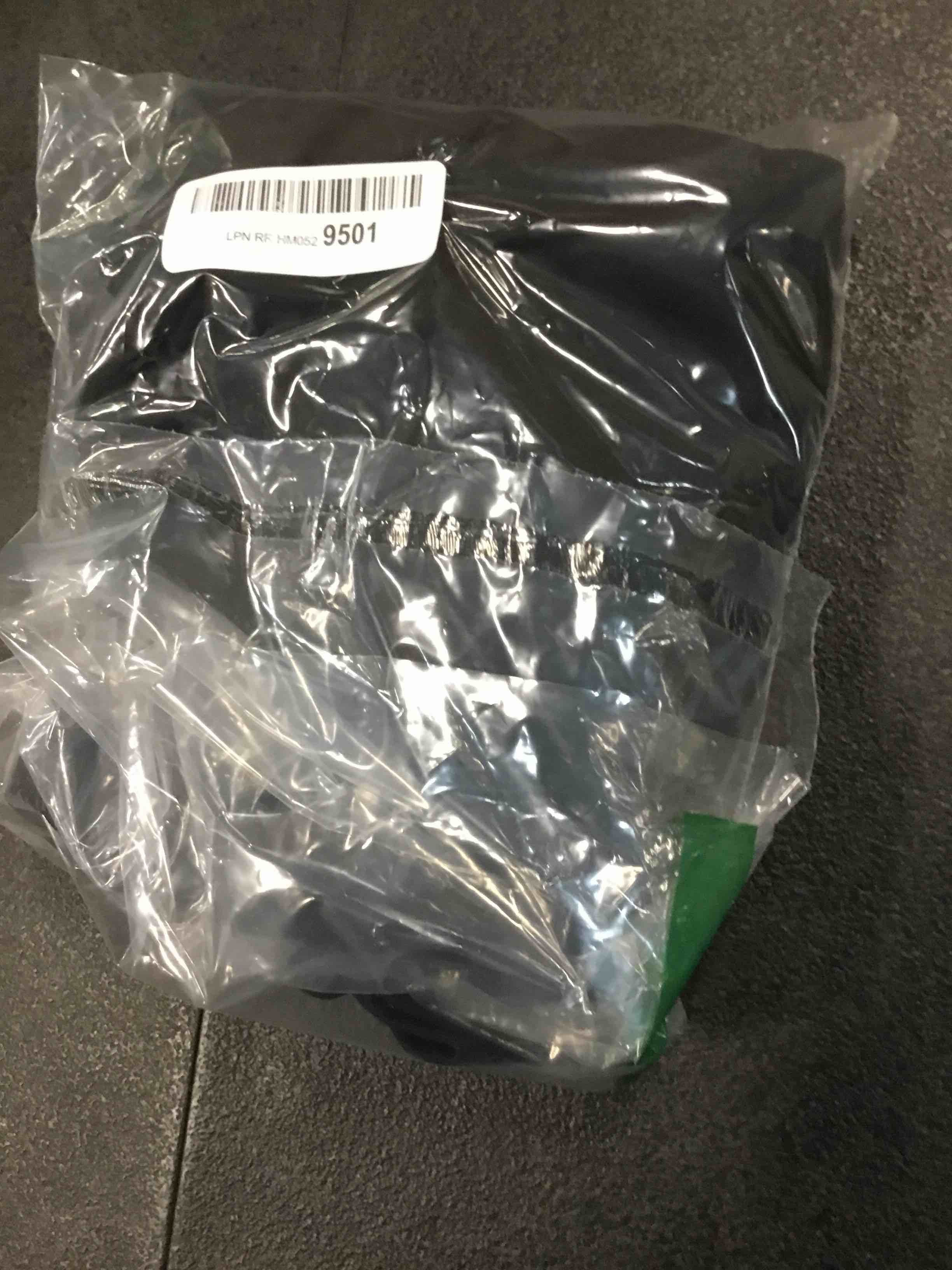 https://s3.amazonaws.com/lotting-images-prod/bidfta/TEA0435926_1729000547972.jpeg