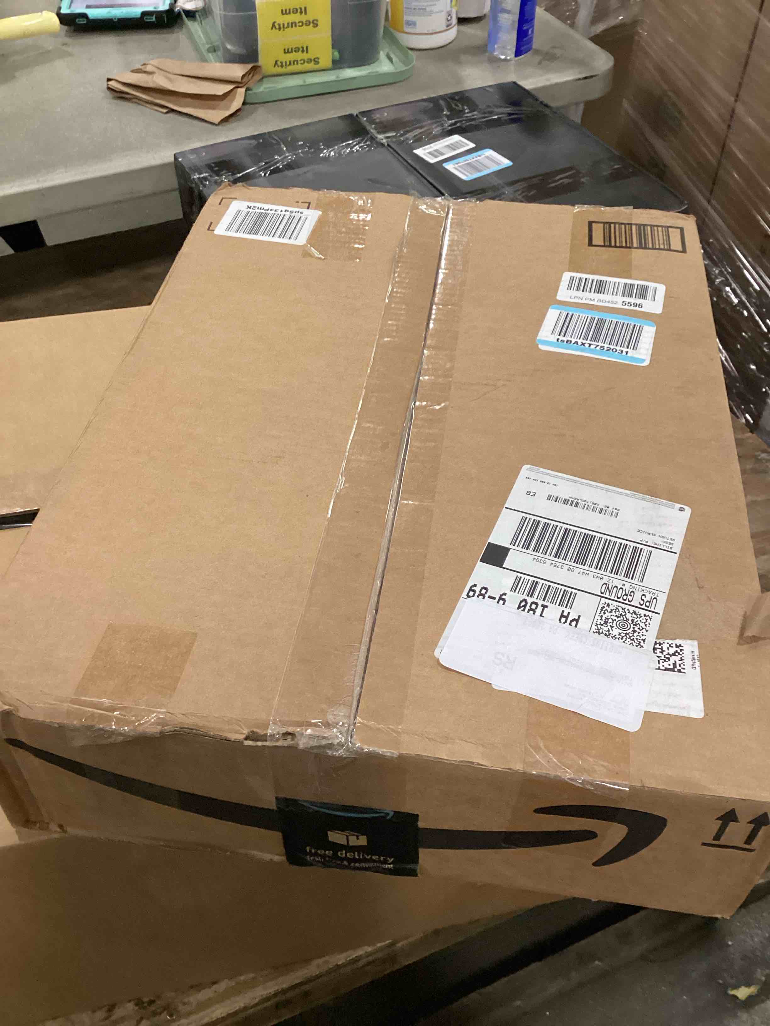 https://s3.amazonaws.com/lotting-images-prod/bidfta/TEA0436176_1730118268794.jpeg