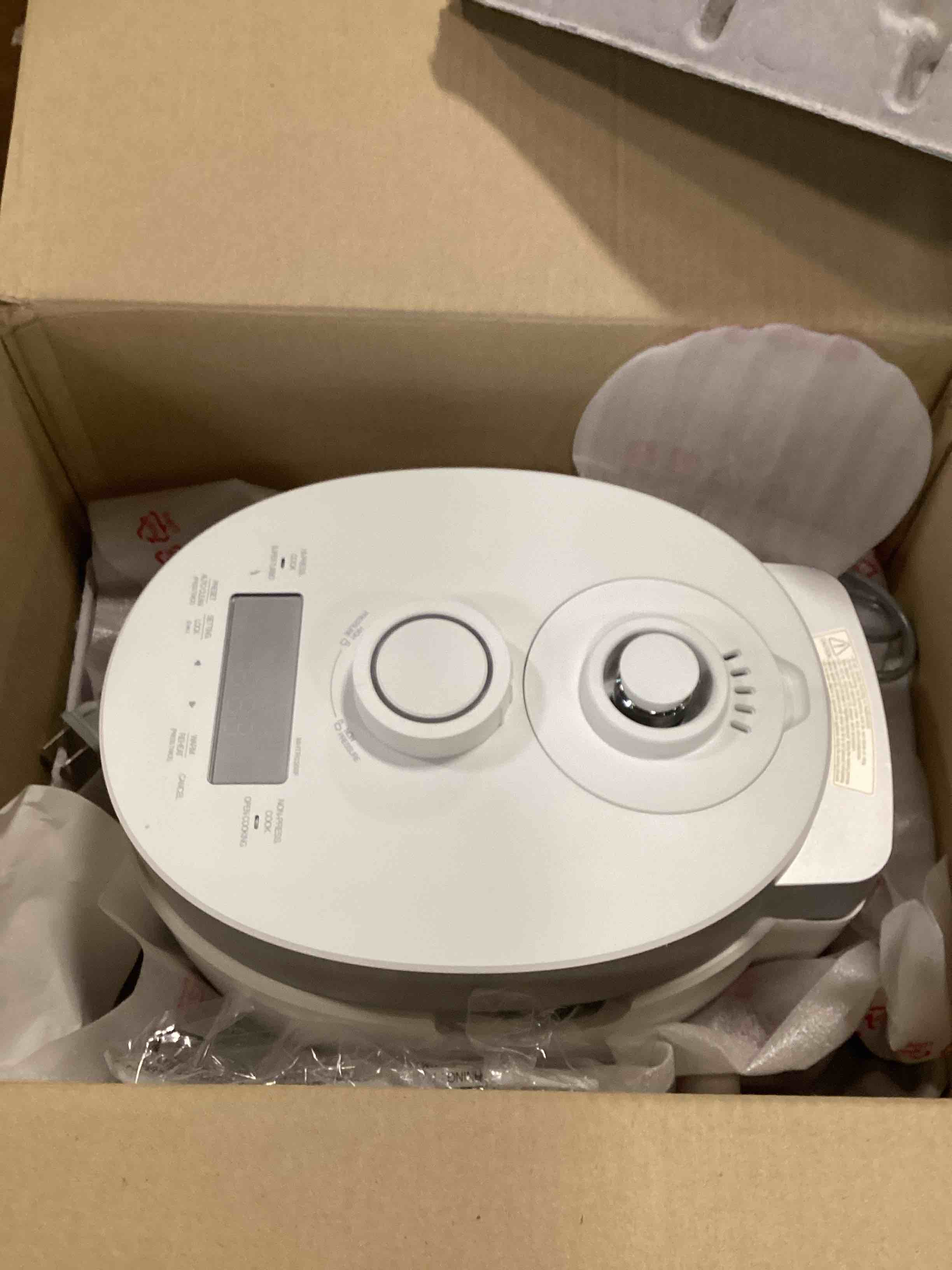 https://s3.amazonaws.com/lotting-images-prod/bidfta/TEA0436340_1729781641263.jpeg