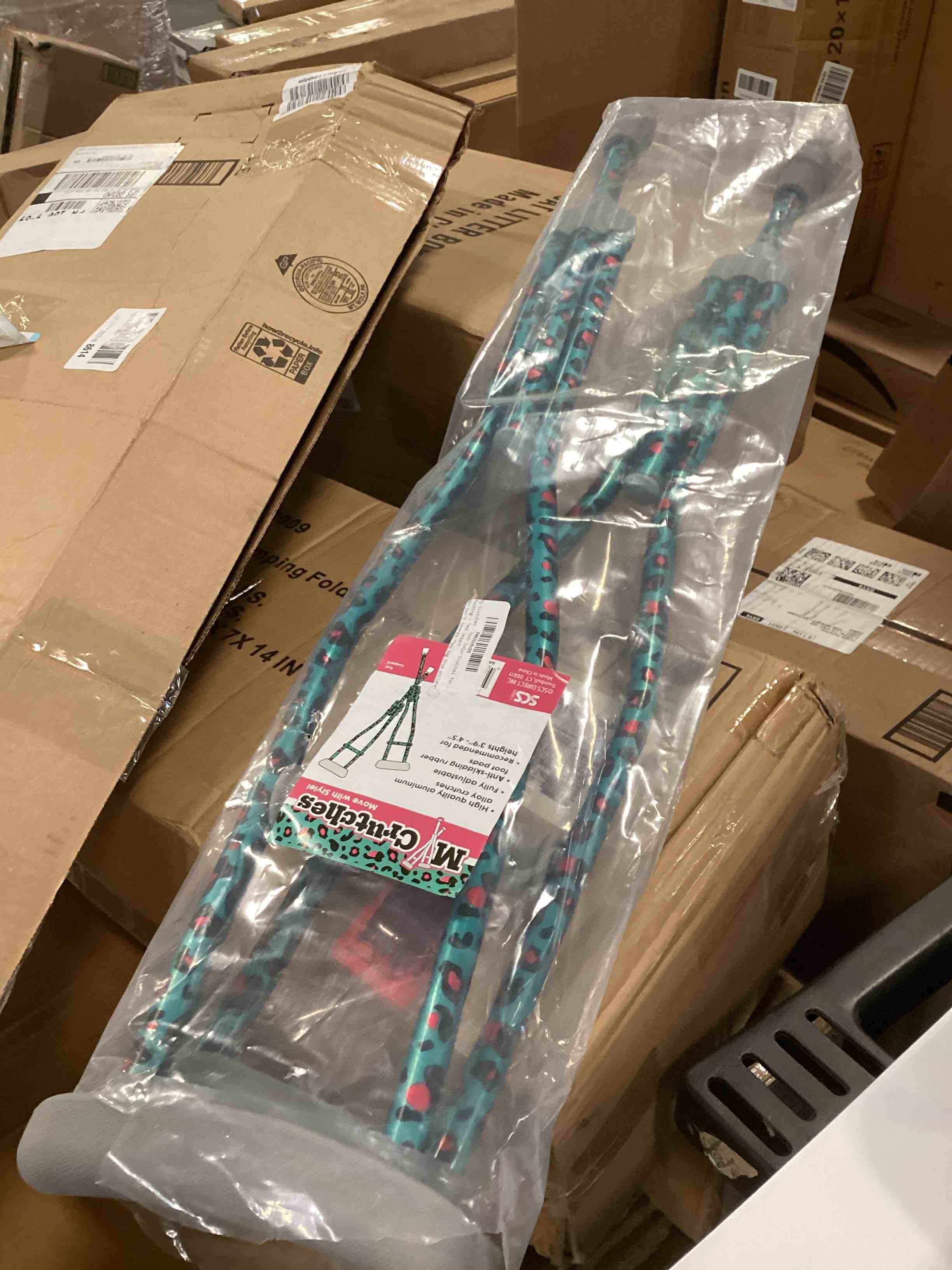 https://s3.amazonaws.com/lotting-images-prod/bidfta/TEA0436596_1729706053856.jpeg