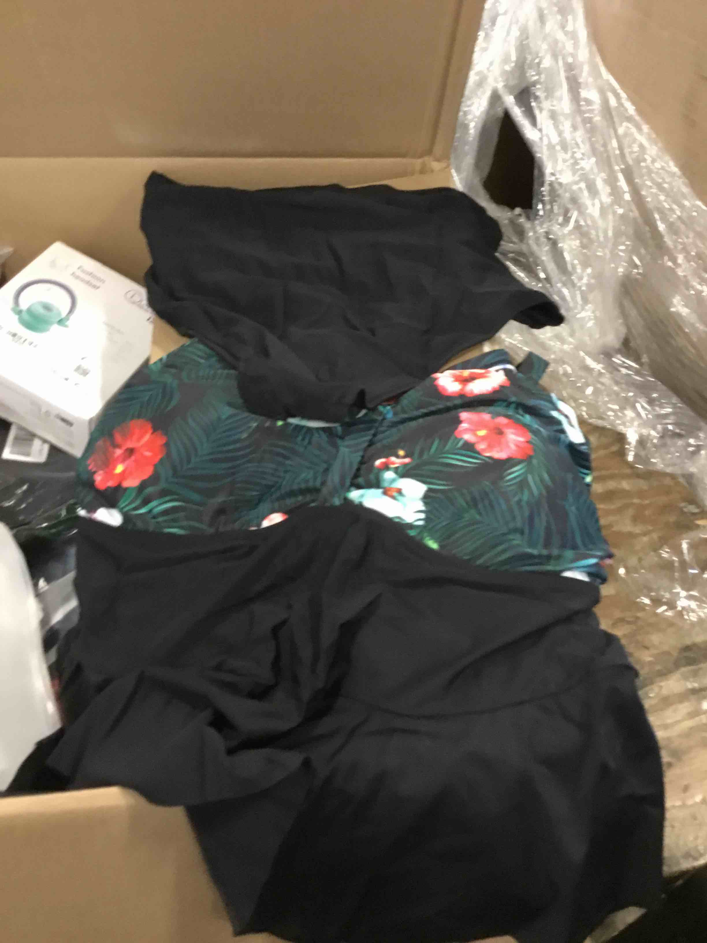 https://s3.amazonaws.com/lotting-images-prod/bidfta/TEA0437001_1729604725639.jpeg