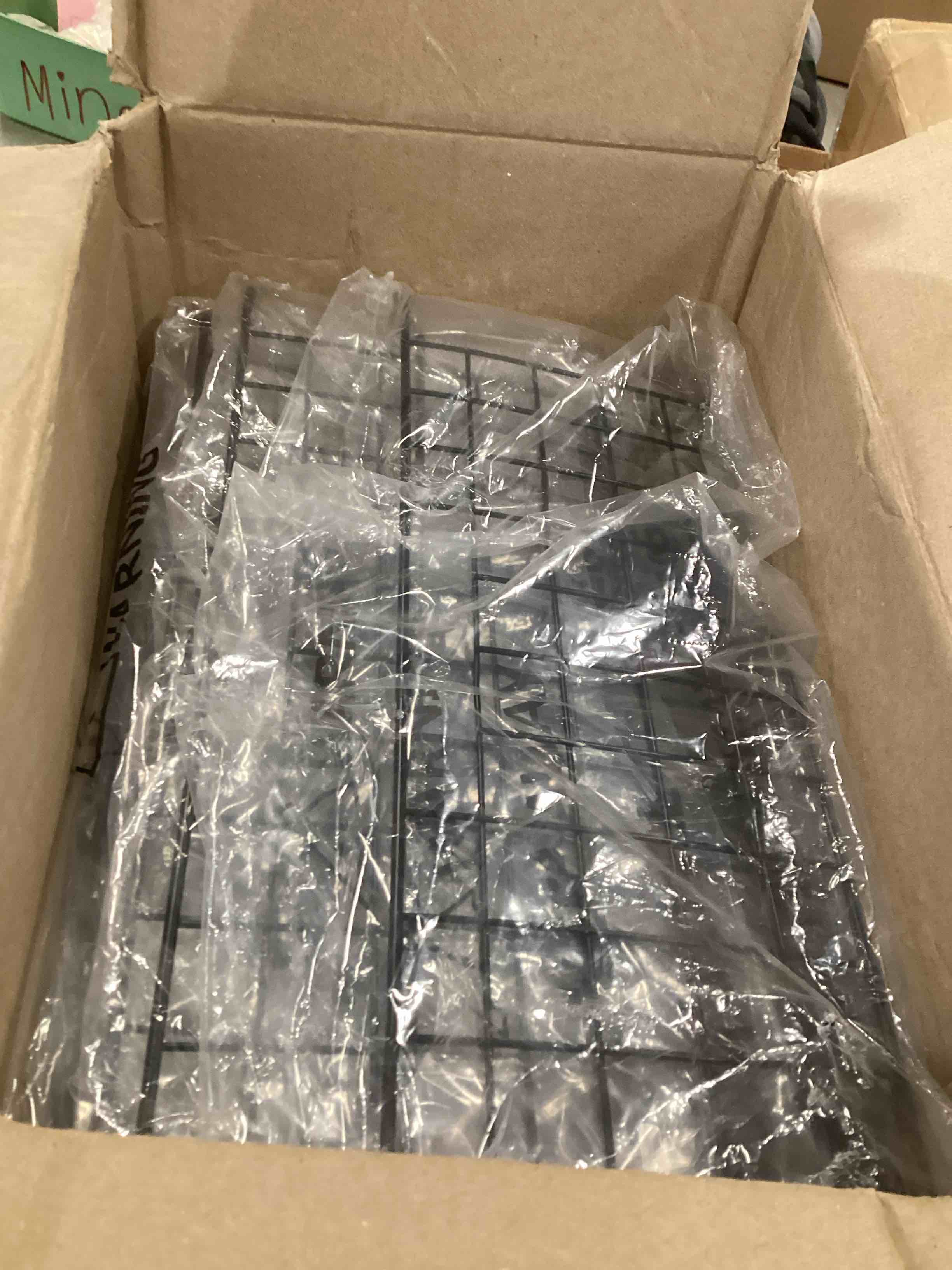 https://s3.amazonaws.com/lotting-images-prod/bidfta/TEA0437493_1729256740109.jpeg