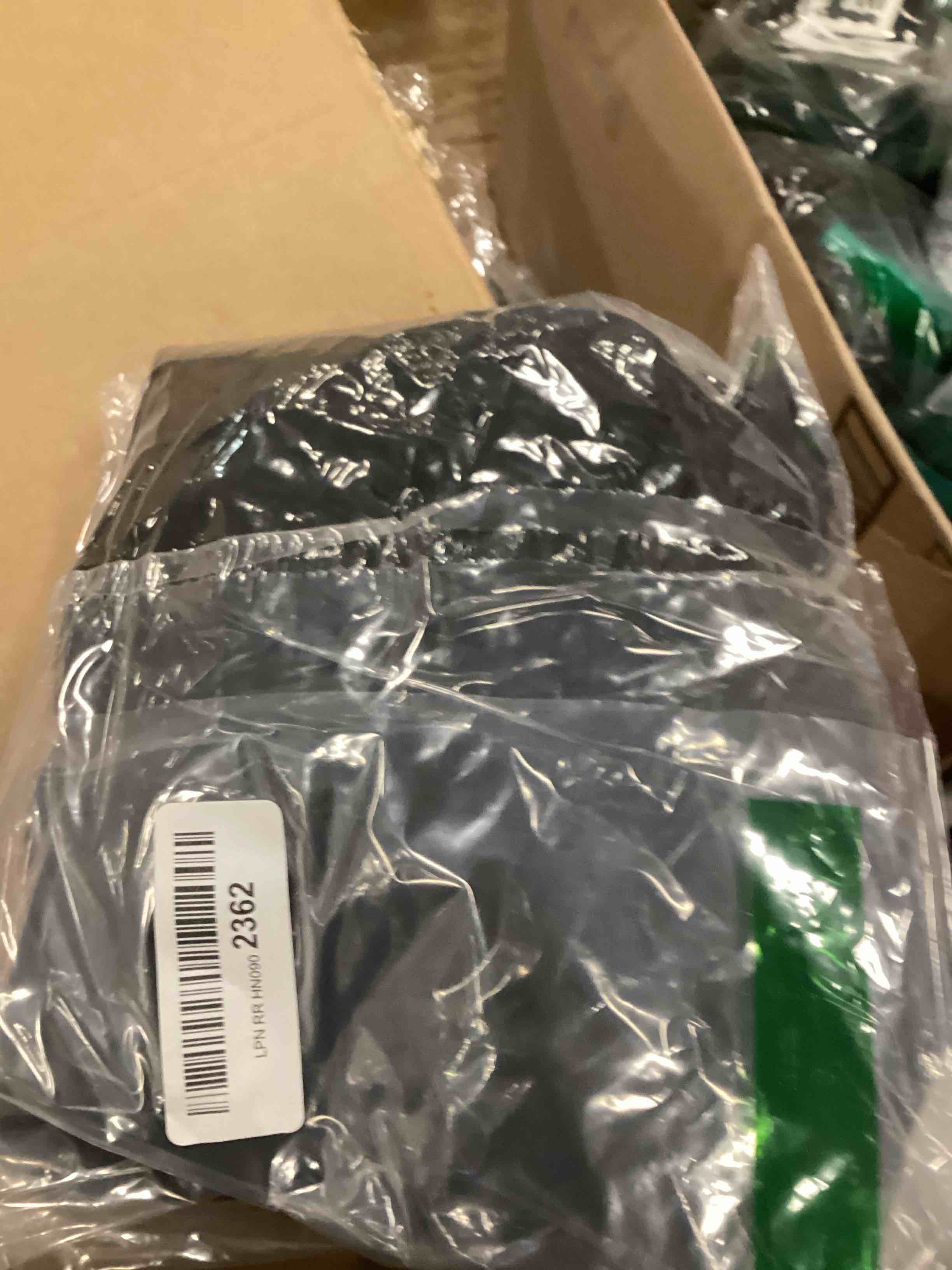 https://s3.amazonaws.com/lotting-images-prod/bidfta/TEA0437530_1729252870918.jpeg