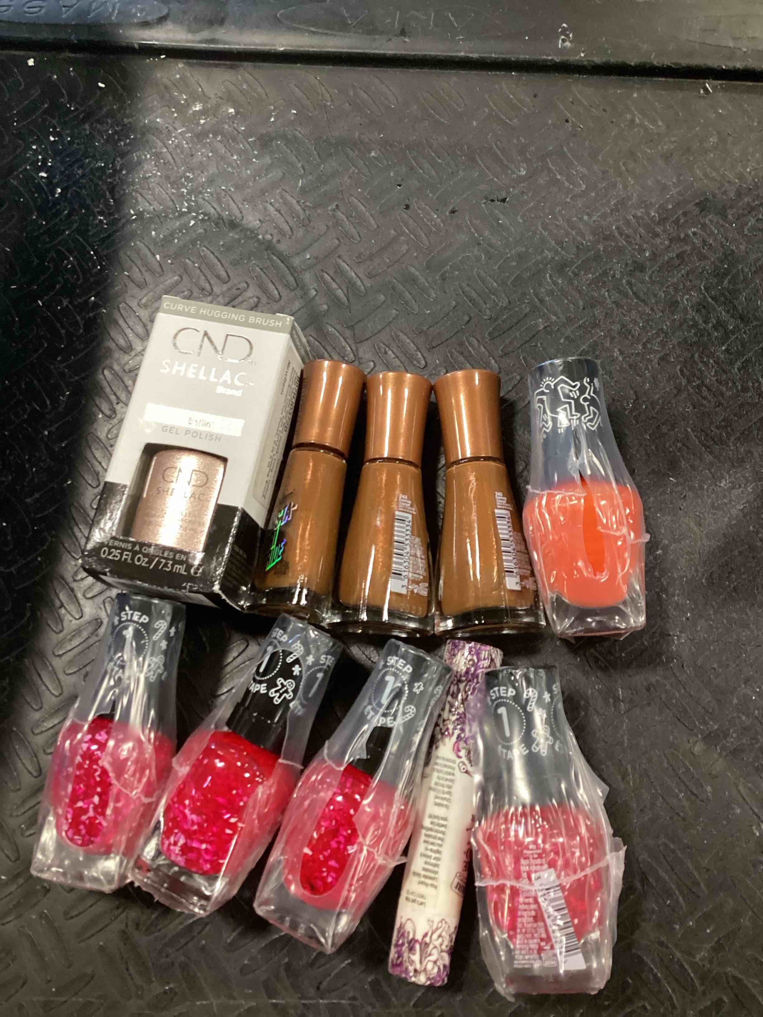 https://s3.amazonaws.com/lotting-images-prod/bidfta/TEA0437662_1729187282484.jpeg