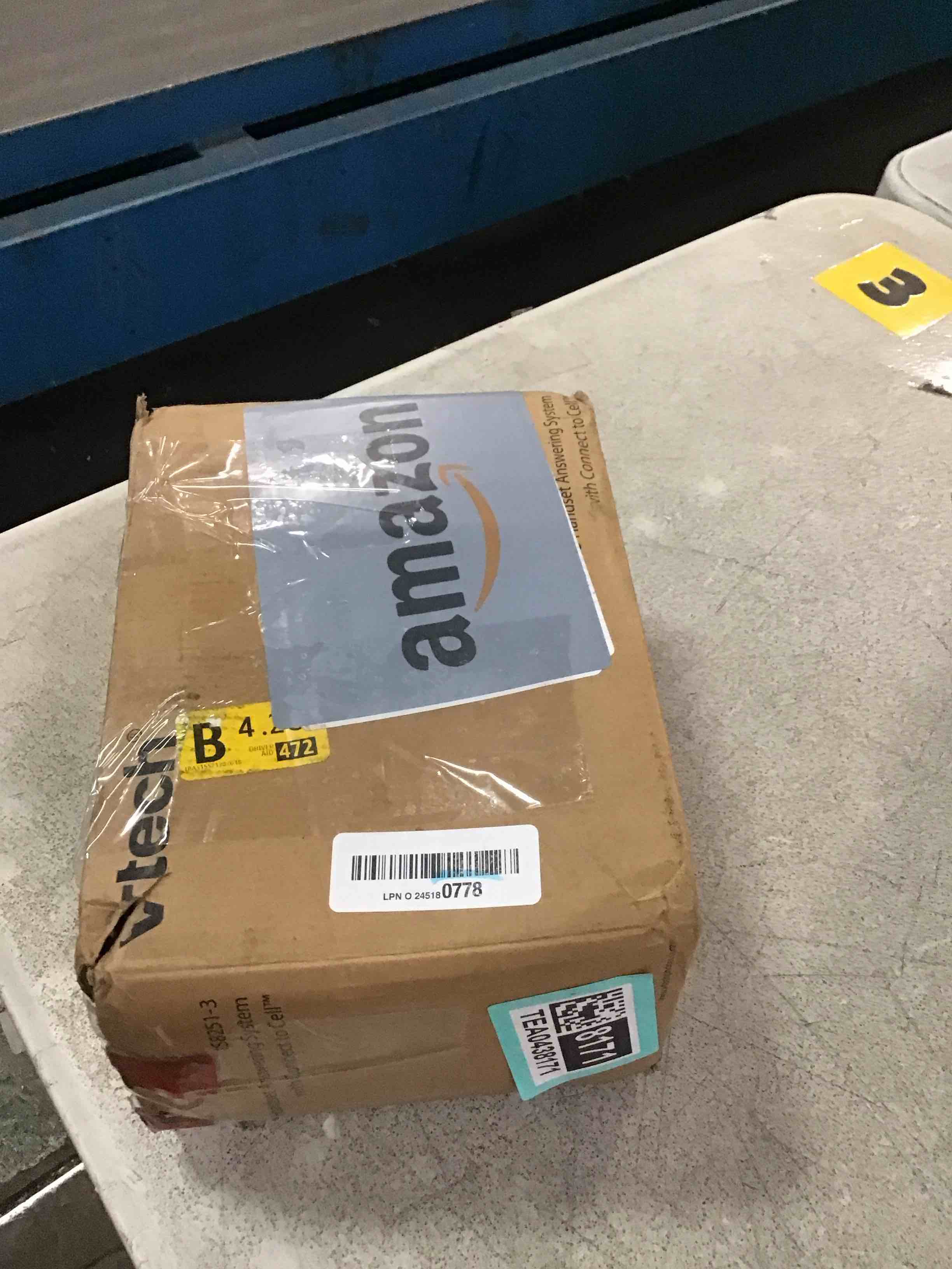 https://s3.amazonaws.com/lotting-images-prod/bidfta/TEA0438171_1732203975681.jpeg