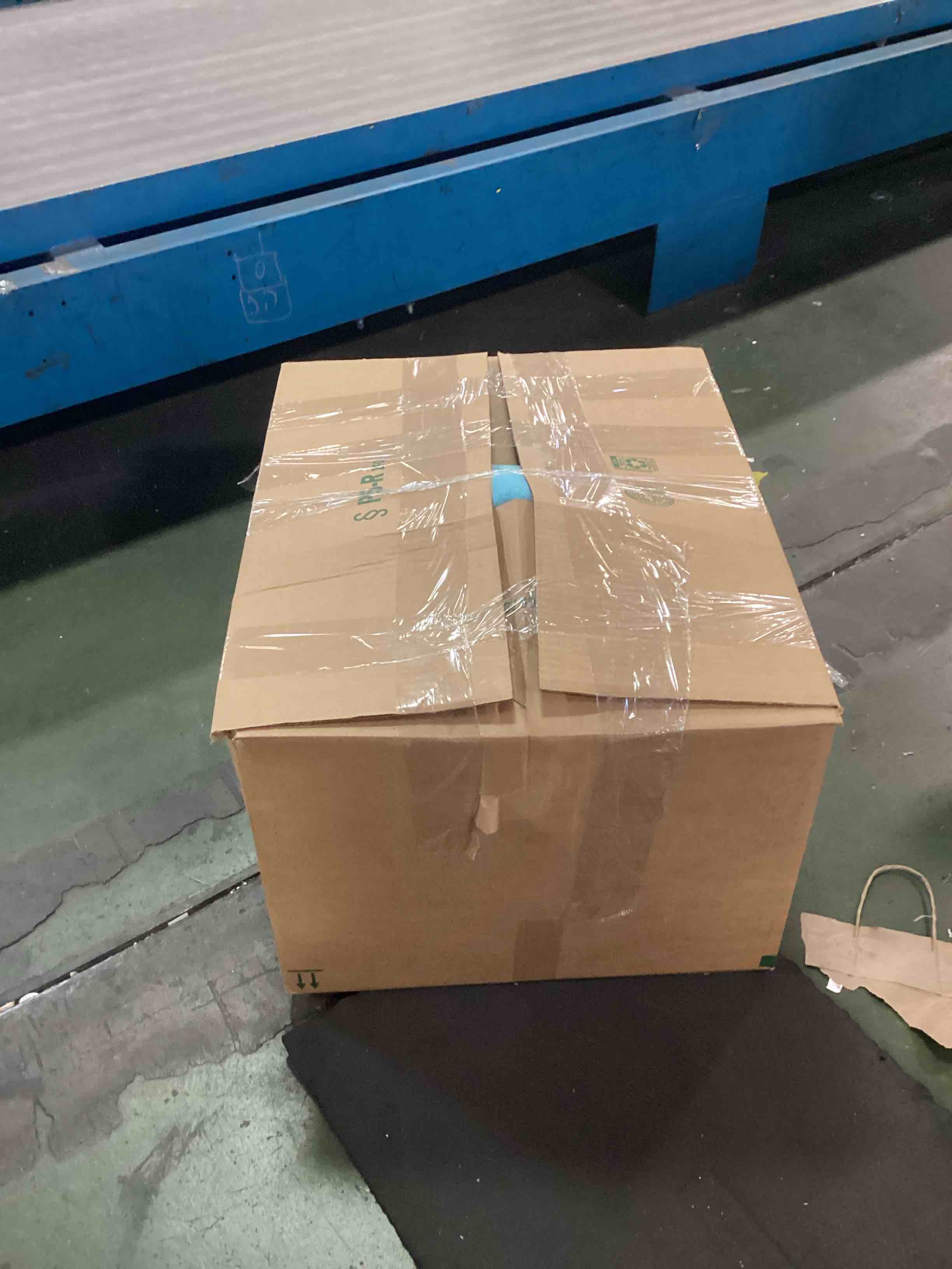 https://s3.amazonaws.com/lotting-images-prod/bidfta/TEA0438293_1732135793759.jpeg