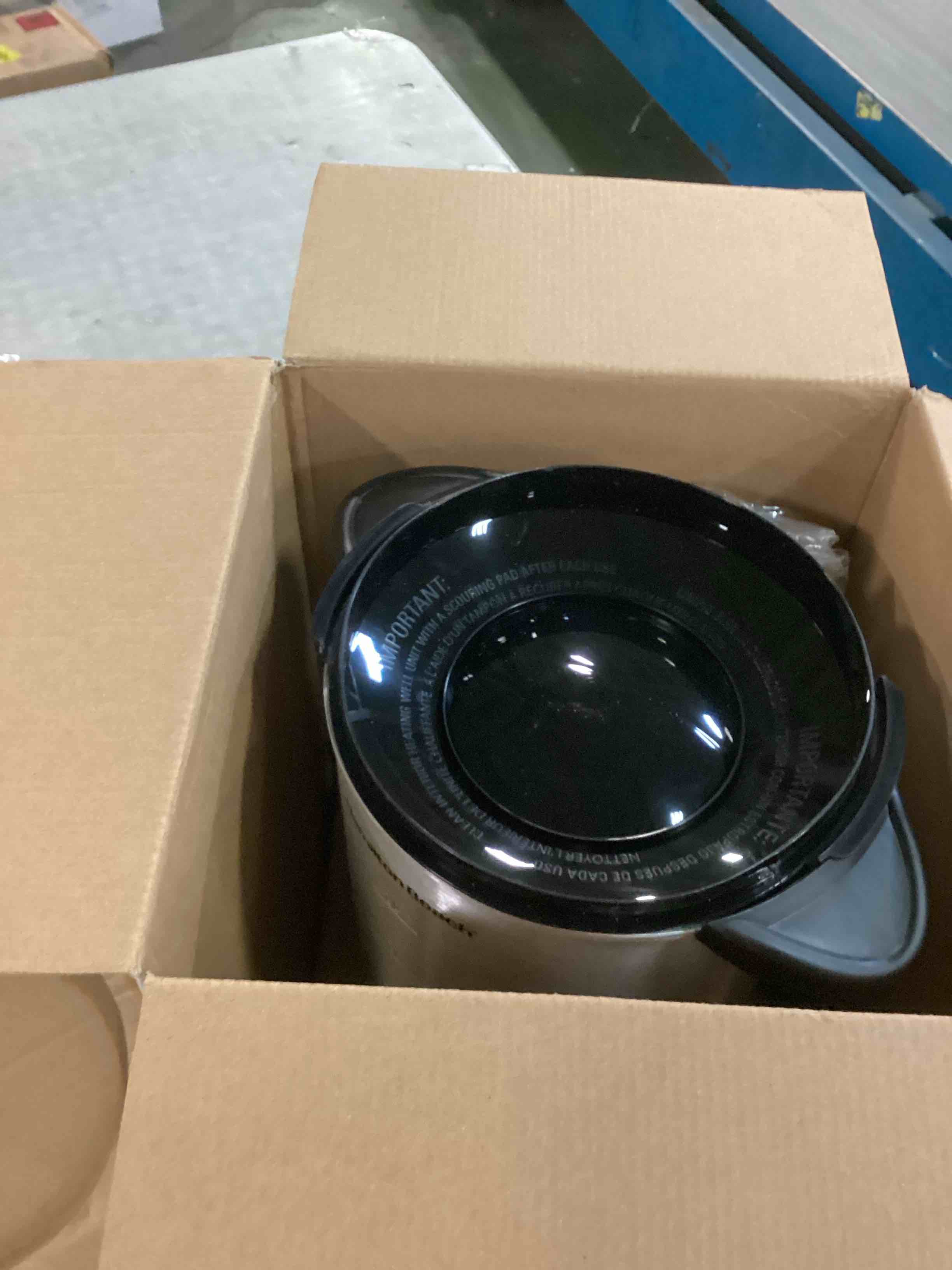 https://s3.amazonaws.com/lotting-images-prod/bidfta/TEA0438338_1732108769825.jpeg