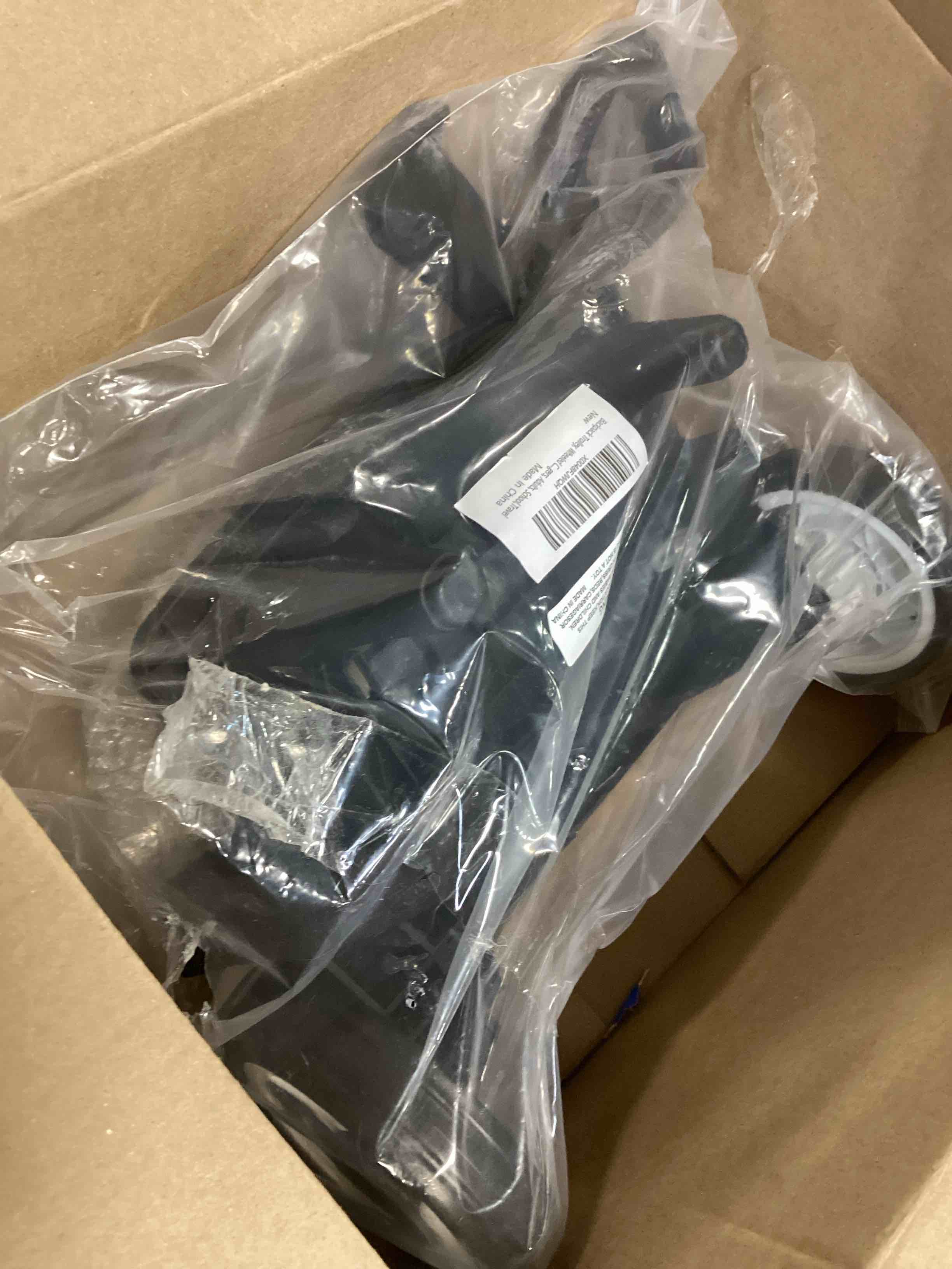 https://s3.amazonaws.com/lotting-images-prod/bidfta/TEA0438754_1731421808658.jpeg