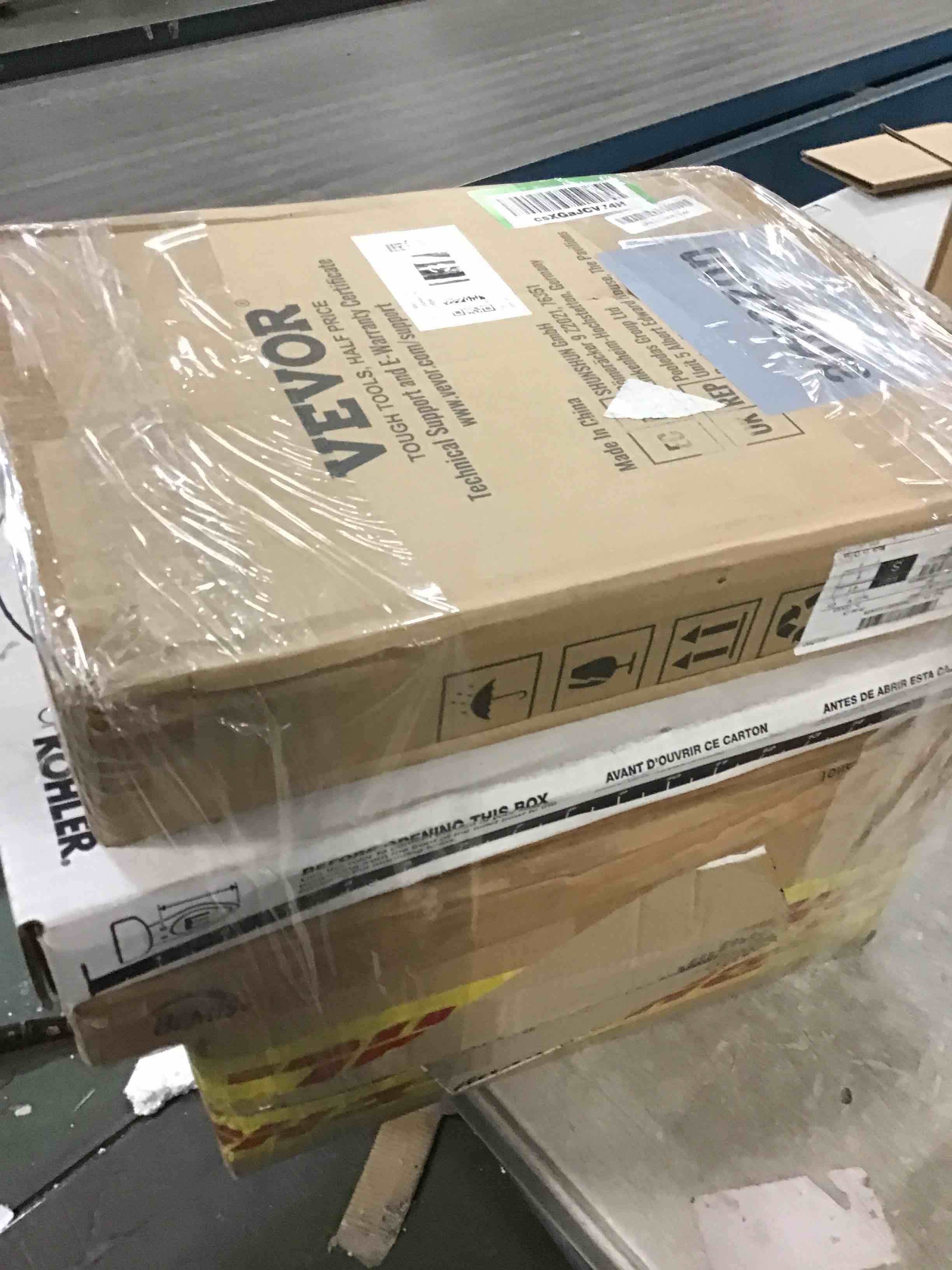 https://s3.amazonaws.com/lotting-images-prod/bidfta/TEA0439308_1730873982156.jpeg