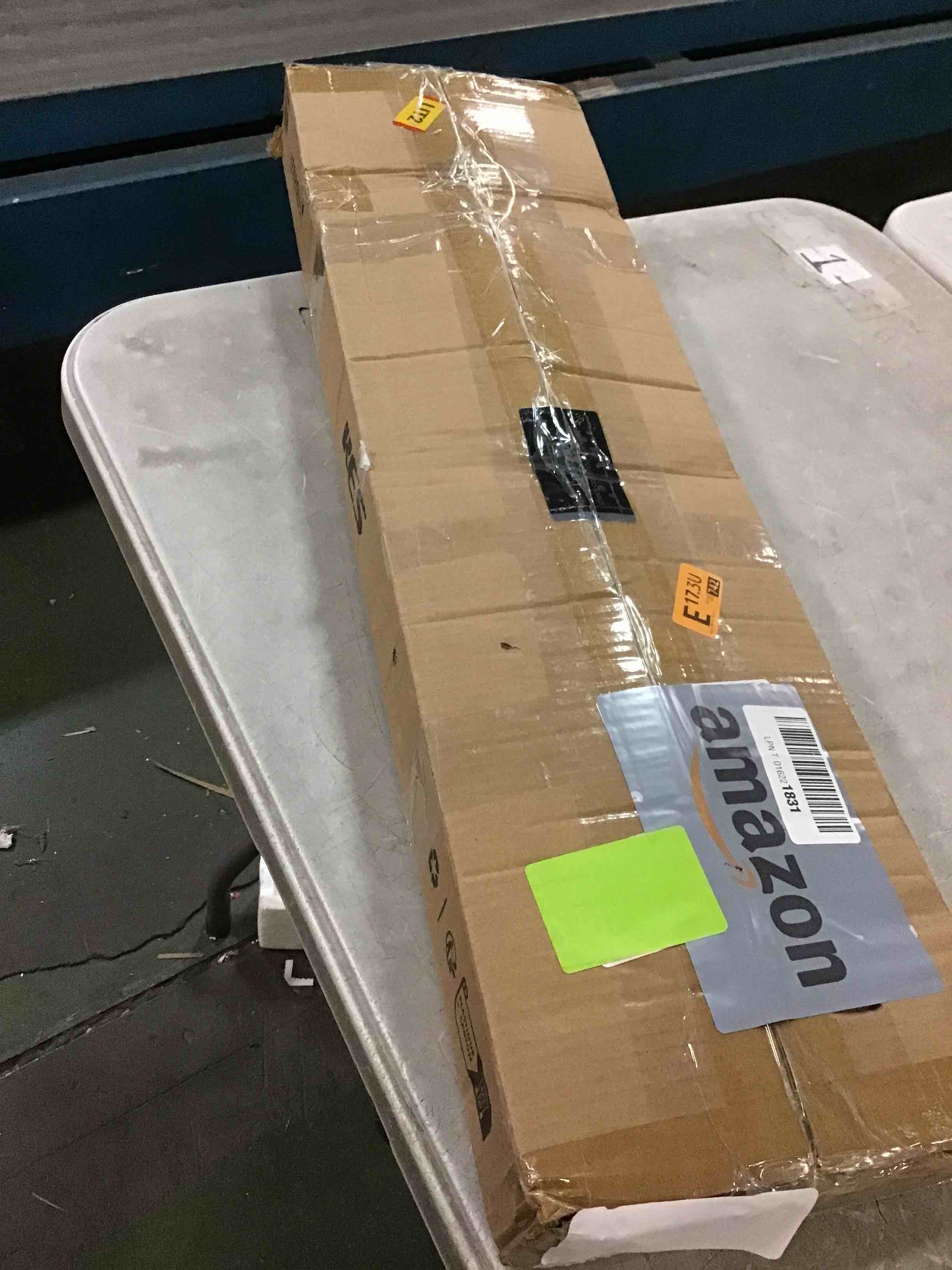 https://s3.amazonaws.com/lotting-images-prod/bidfta/TEA0439900_1730513187020.jpeg