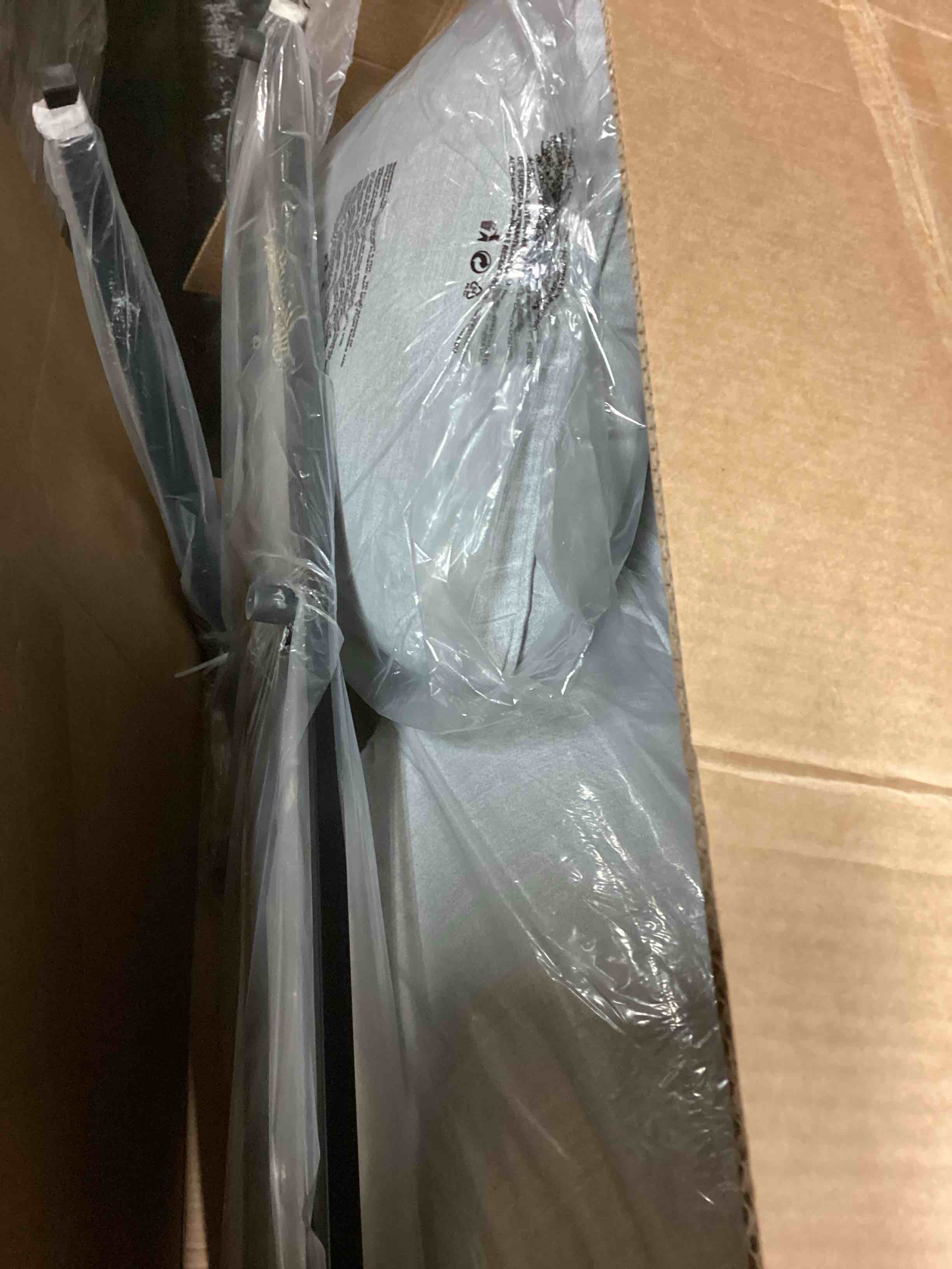https://s3.amazonaws.com/lotting-images-prod/bidfta/TEA0440331_1730922100616.jpeg