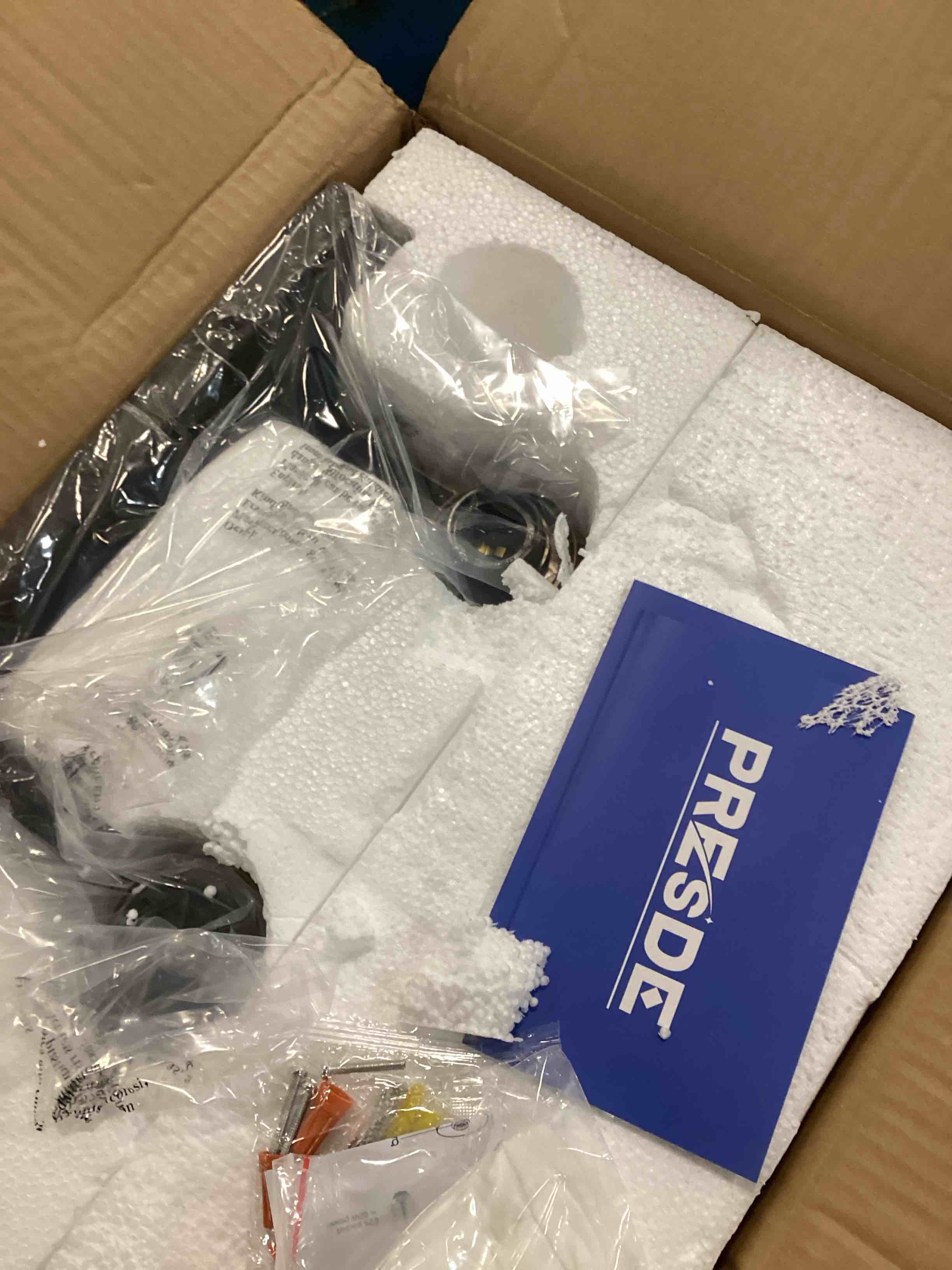 https://s3.amazonaws.com/lotting-images-prod/bidfta/TEA0440438_1730899063080.jpeg