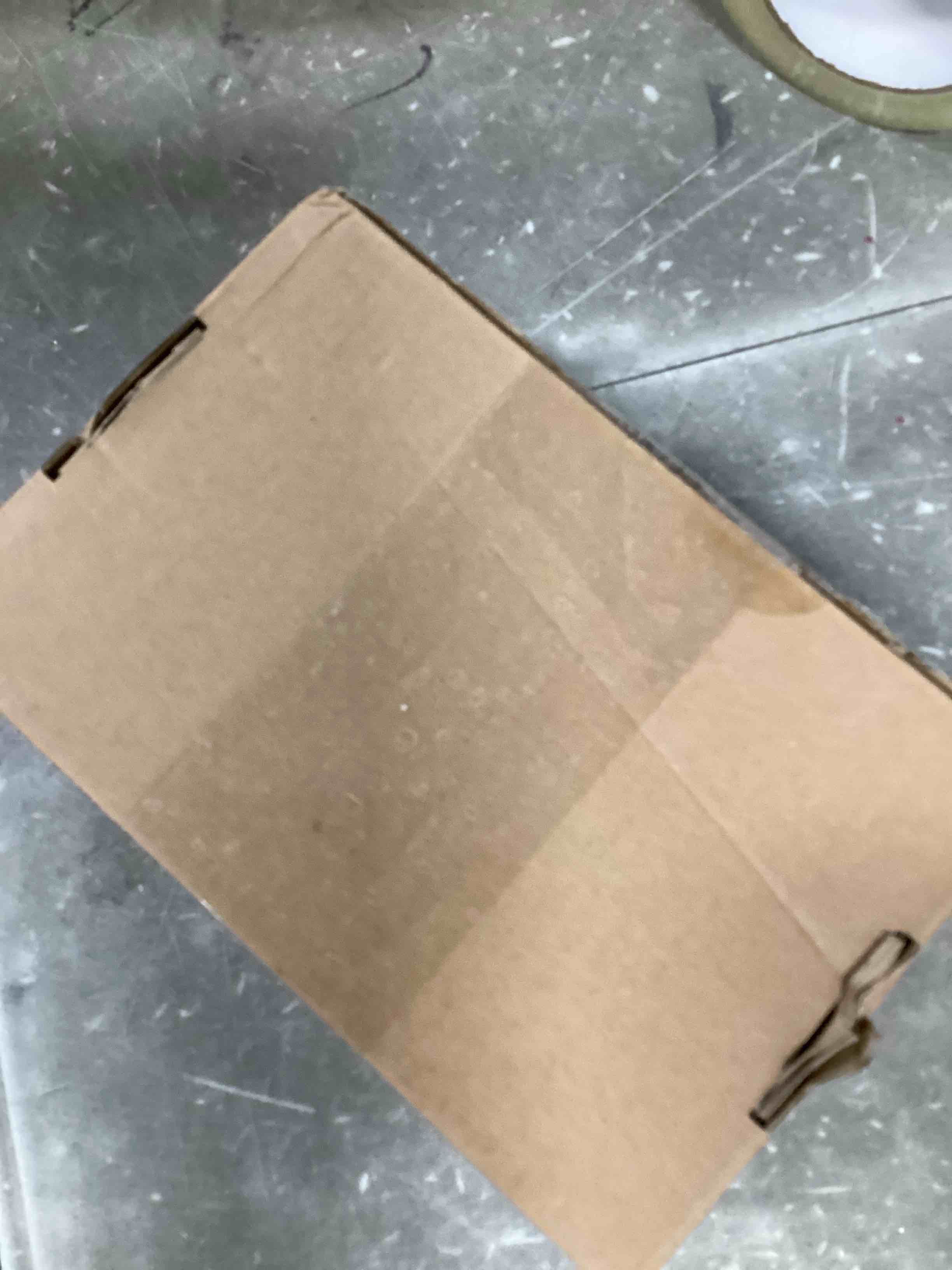 https://s3.amazonaws.com/lotting-images-prod/bidfta/TEA0441032_1730400253851.jpeg