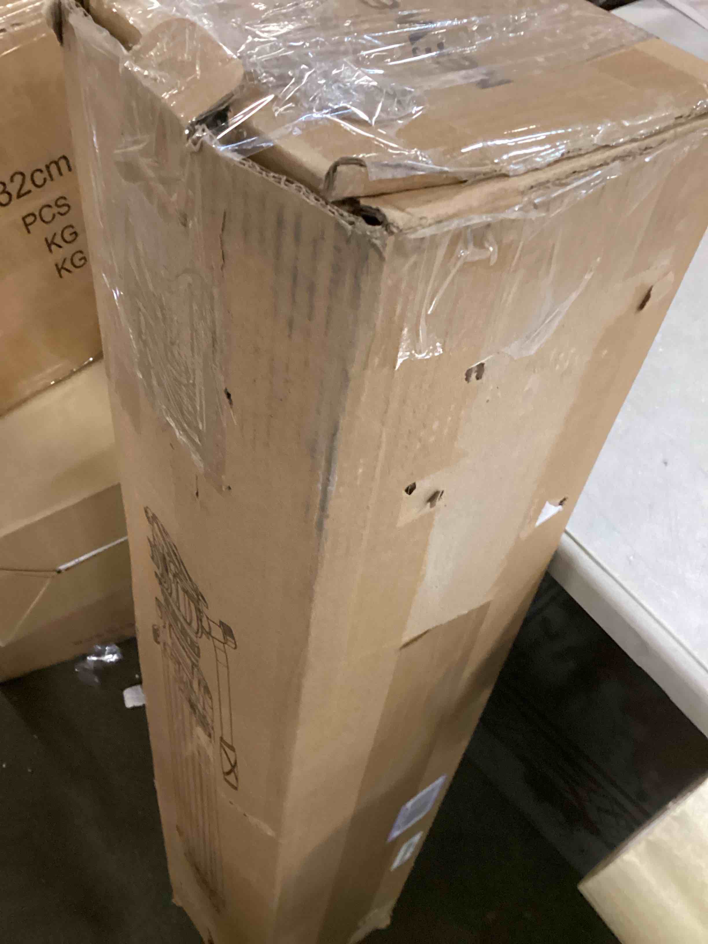 https://s3.amazonaws.com/lotting-images-prod/bidfta/TEA0441592_1730209474959.jpeg