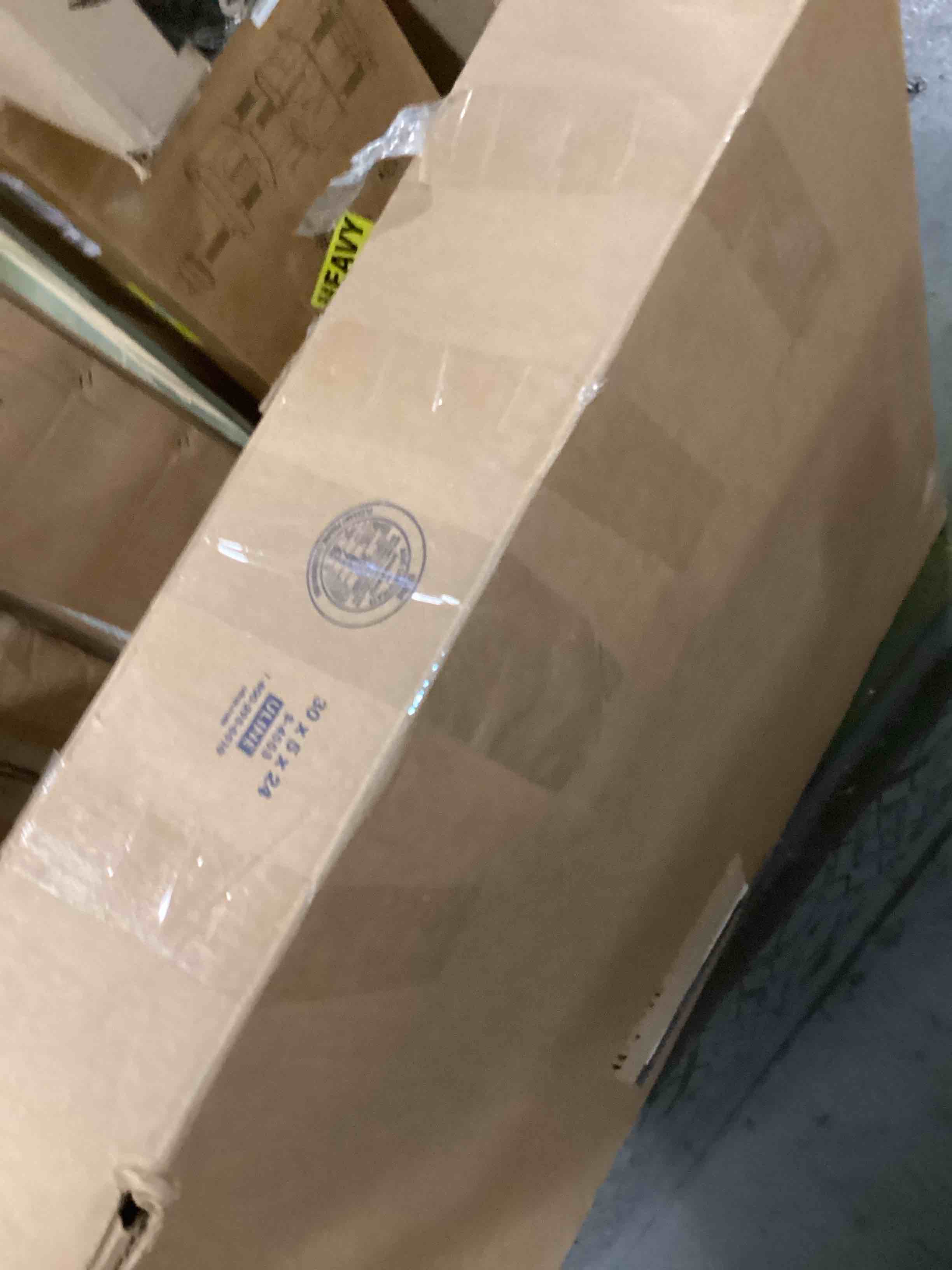 https://s3.amazonaws.com/lotting-images-prod/bidfta/TEA0441609_1730204638198.jpeg