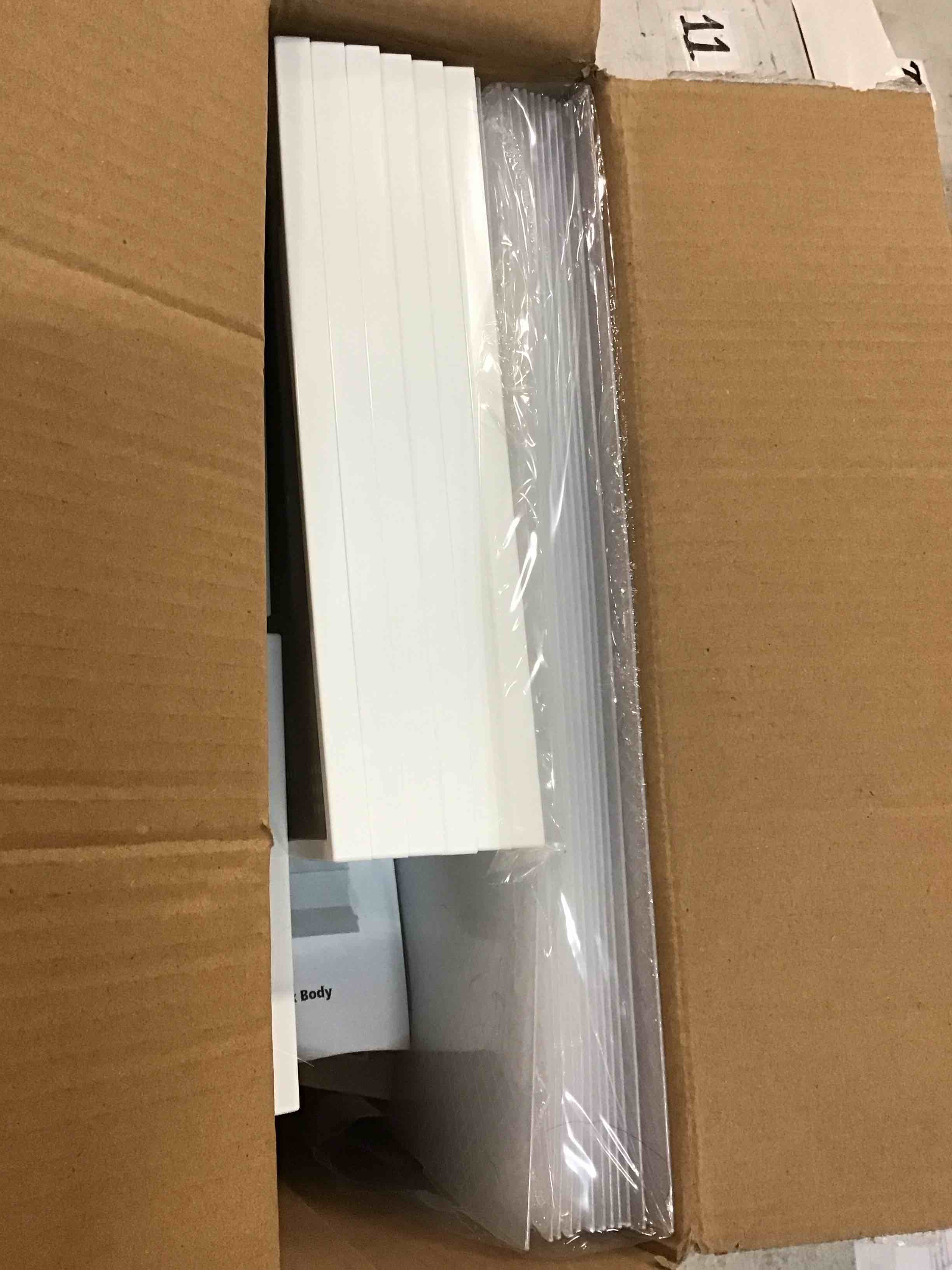 https://s3.amazonaws.com/lotting-images-prod/bidfta/TEA0441816_1729916129220.jpeg