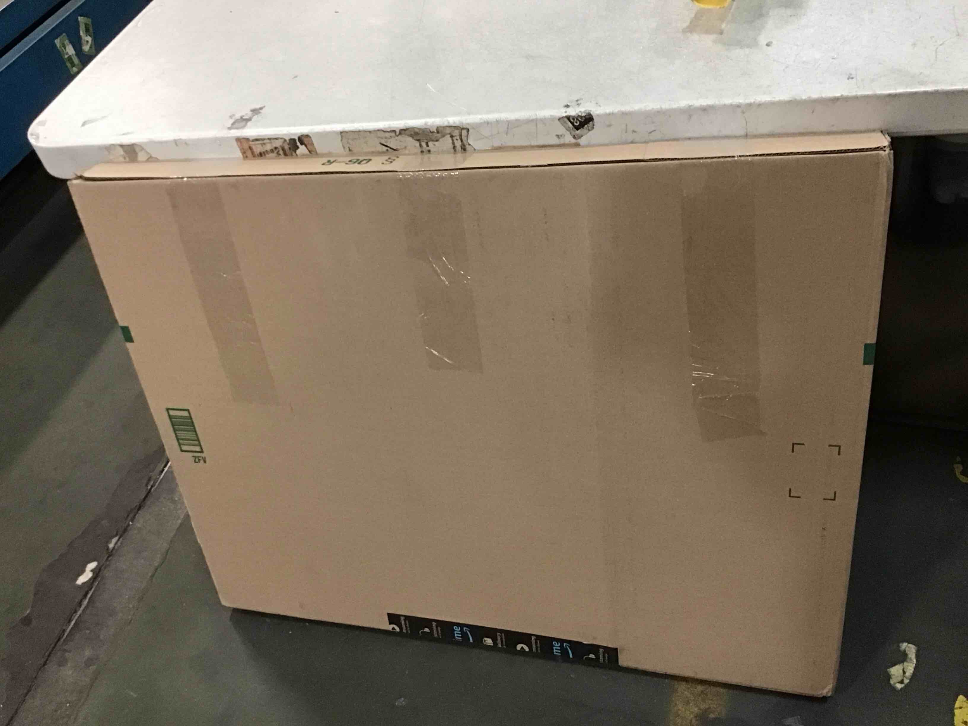https://s3.amazonaws.com/lotting-images-prod/bidfta/TEA0441883_1729896252314.jpeg