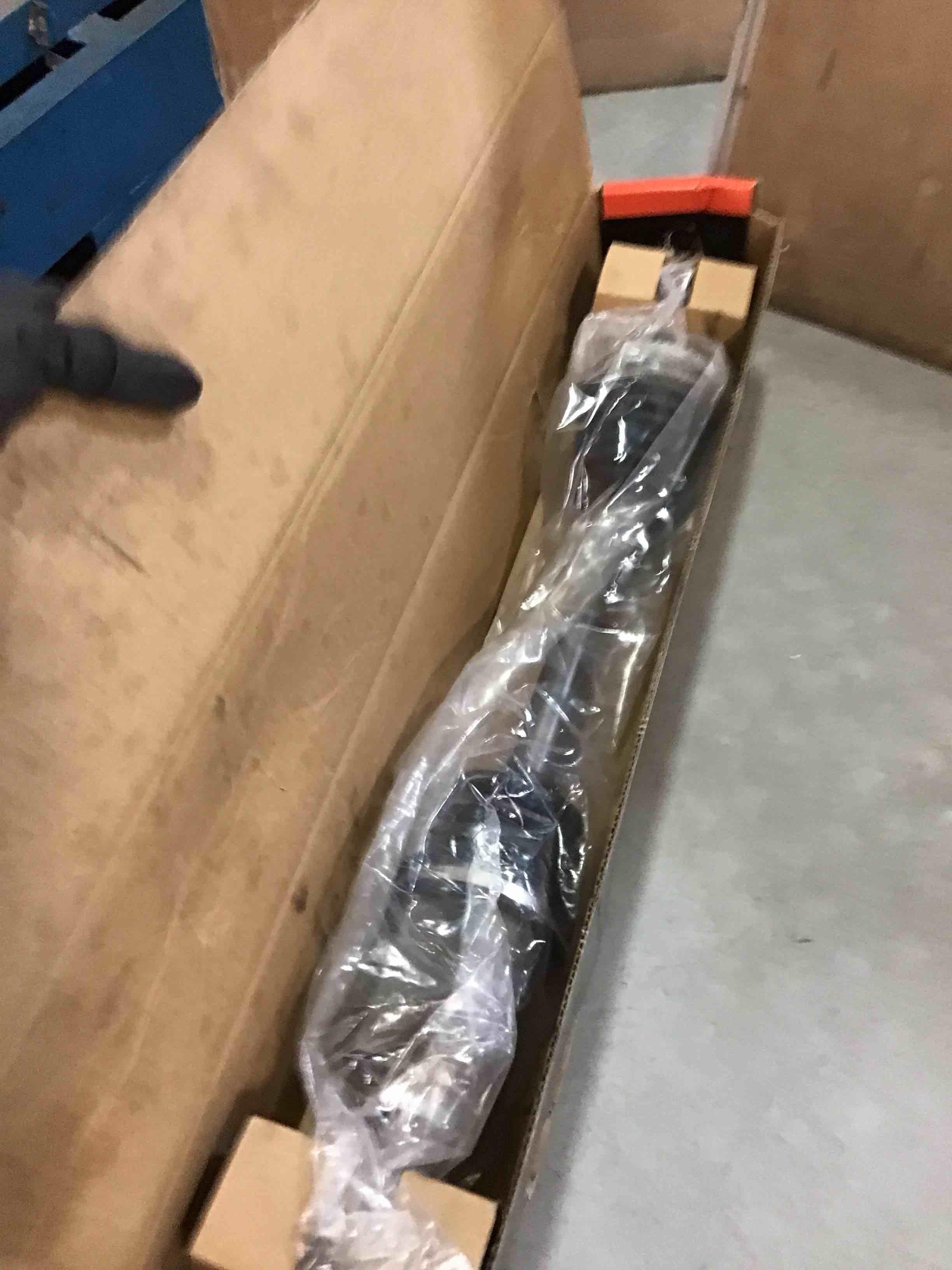 https://s3.amazonaws.com/lotting-images-prod/bidfta/TEA0442362_1730208358021.jpeg