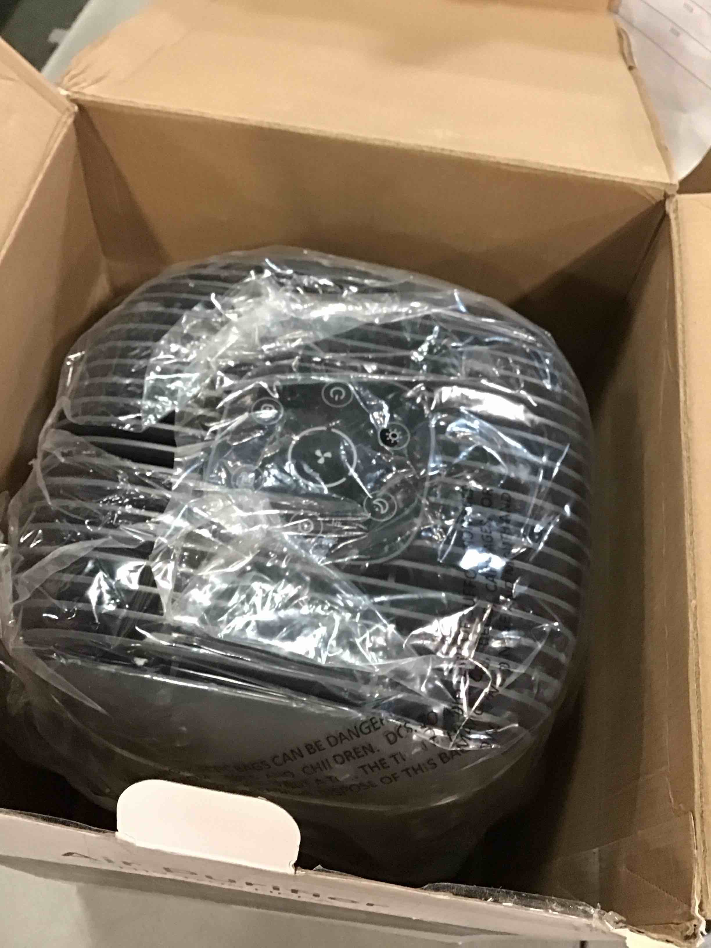 https://s3.amazonaws.com/lotting-images-prod/bidfta/TEA0442443_1730200268764.jpeg