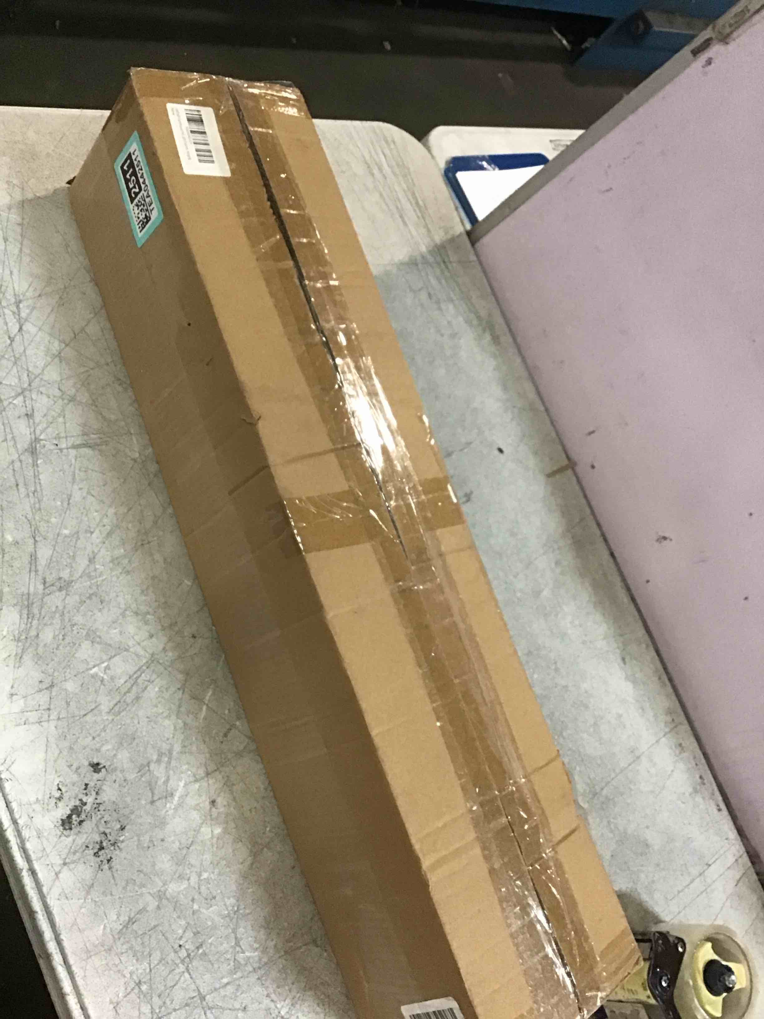 https://s3.amazonaws.com/lotting-images-prod/bidfta/TEA0442511_1730136171693.jpeg