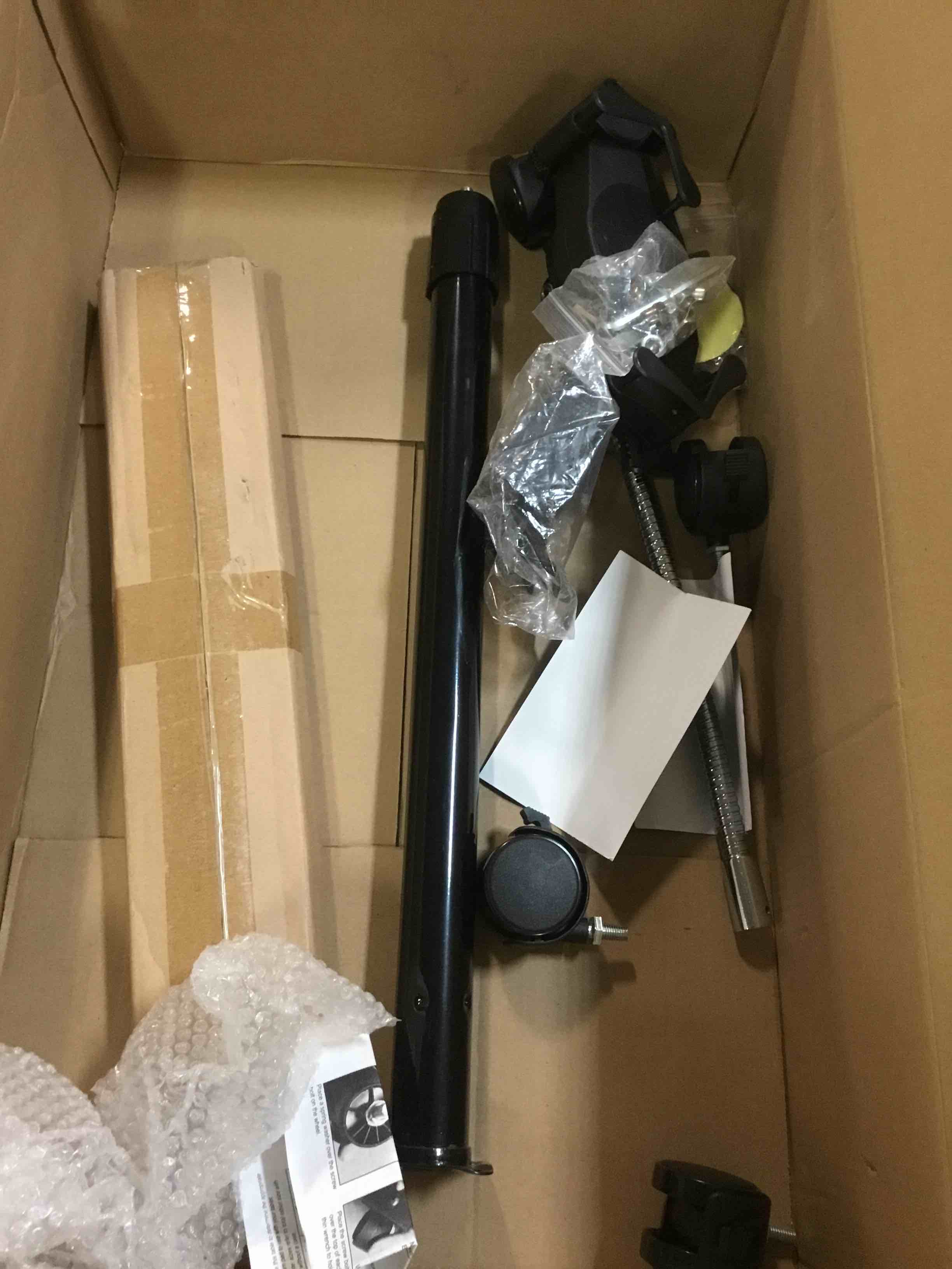 https://s3.amazonaws.com/lotting-images-prod/bidfta/TEA0442568_1730127554111.jpeg