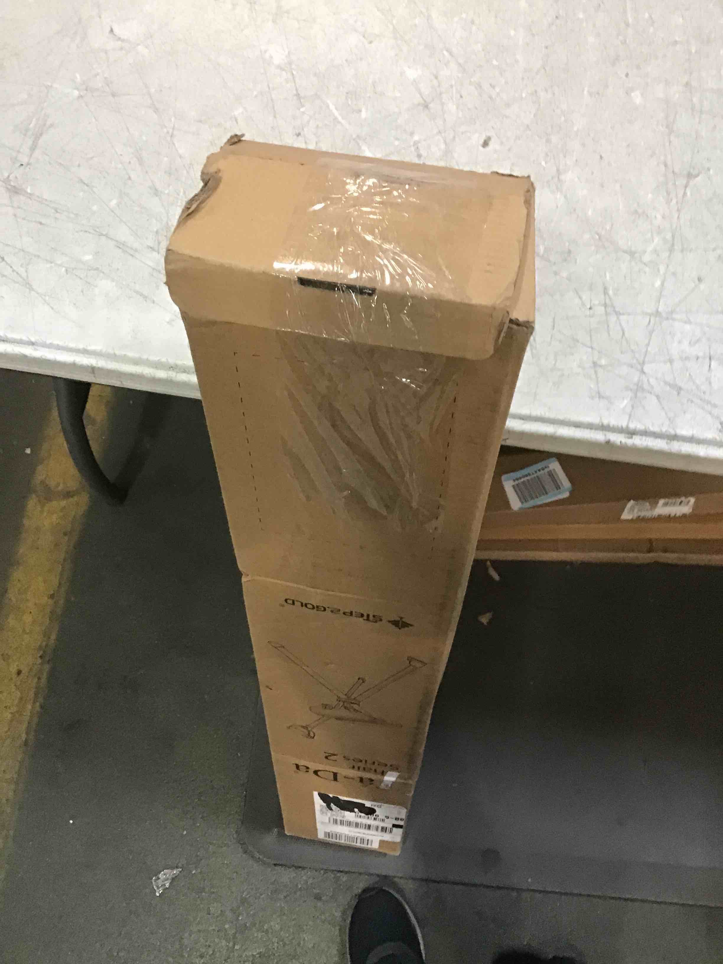 https://s3.amazonaws.com/lotting-images-prod/bidfta/TEA0442647_1730121347840.jpeg