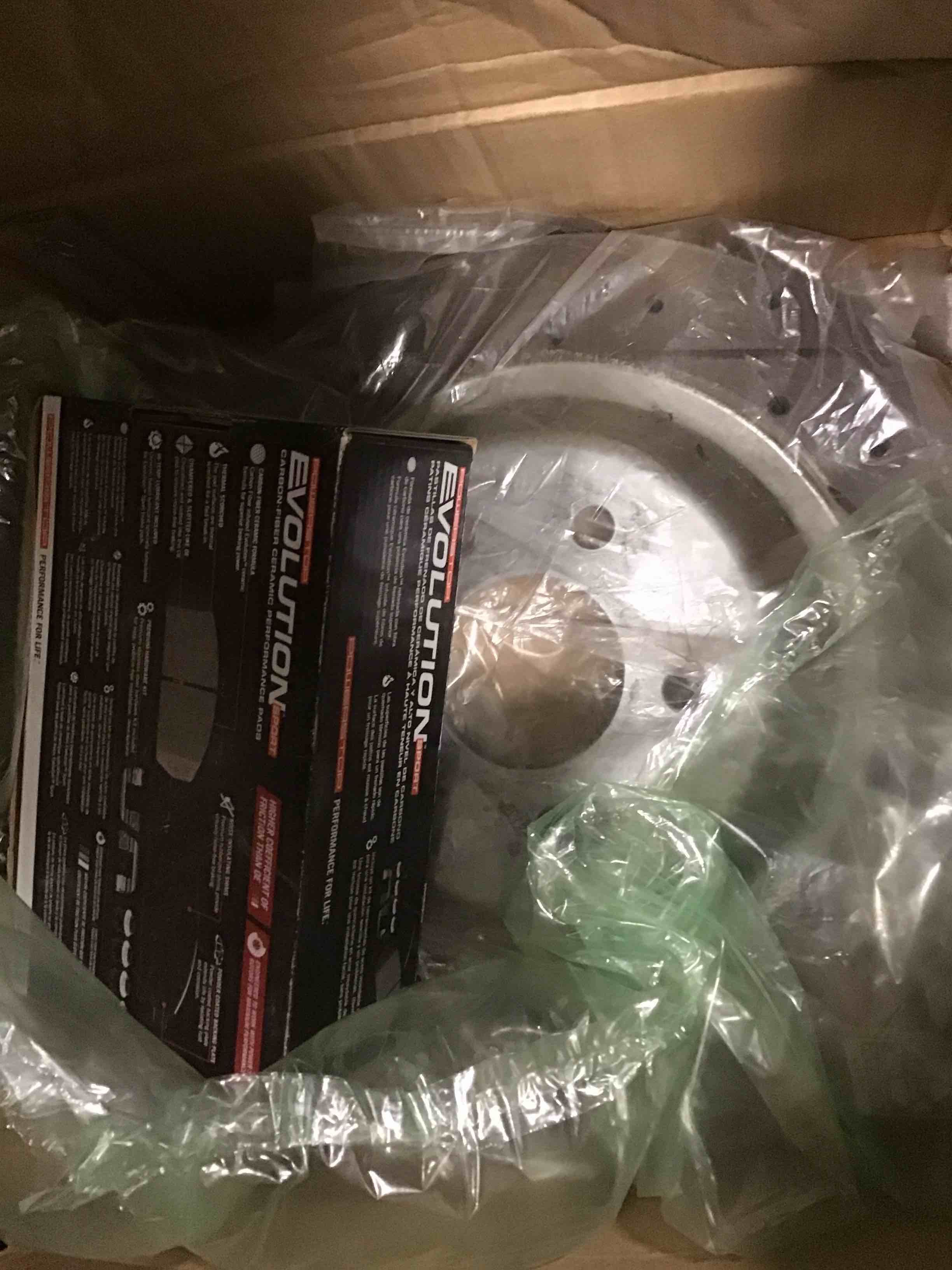 R1 Concepts Rear Brakes and Rotors Kit Rear Brake Pads Brake Rotors