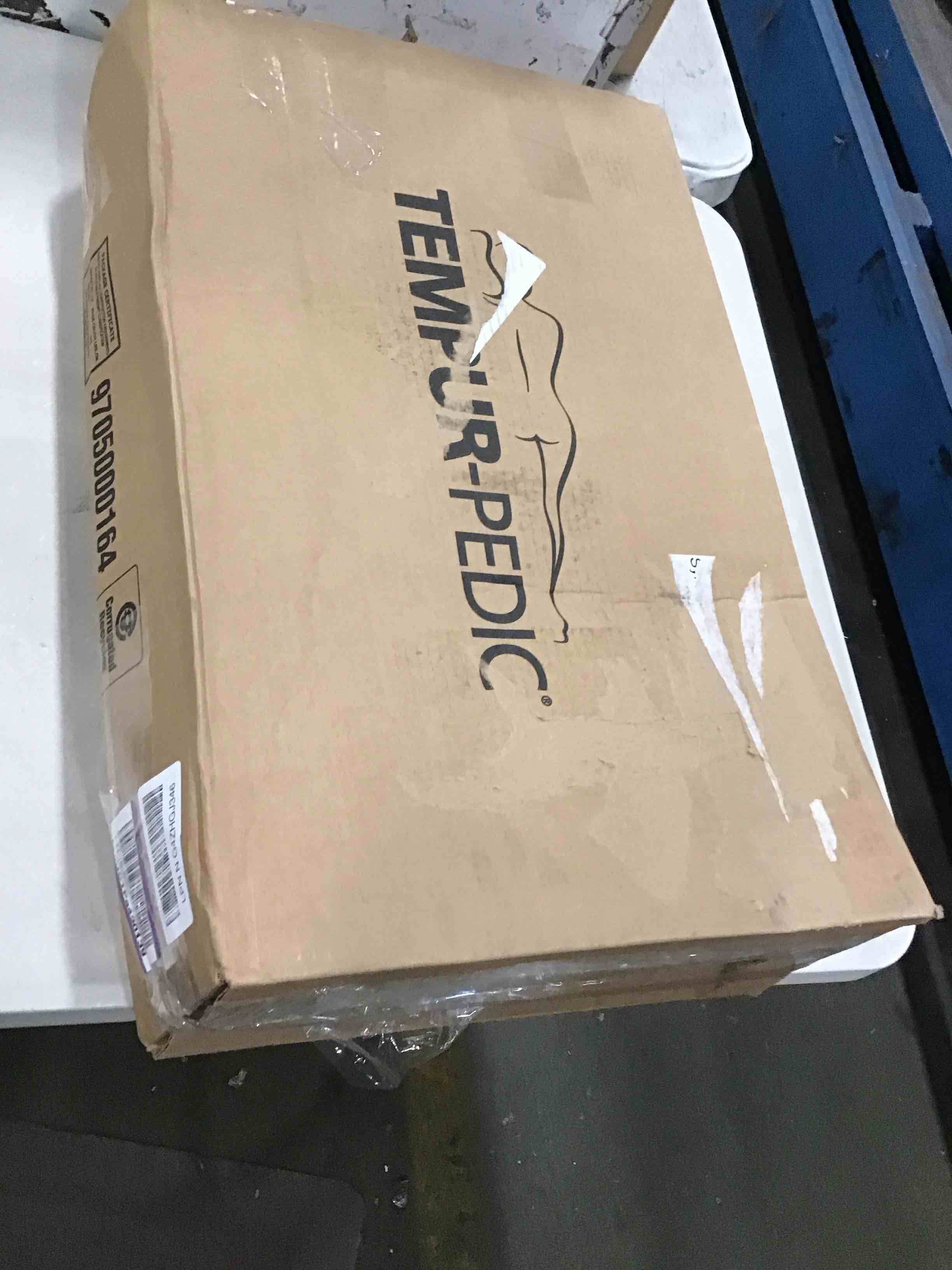 https://s3.amazonaws.com/lotting-images-prod/bidfta/TEA0442902_1729859912969.jpeg