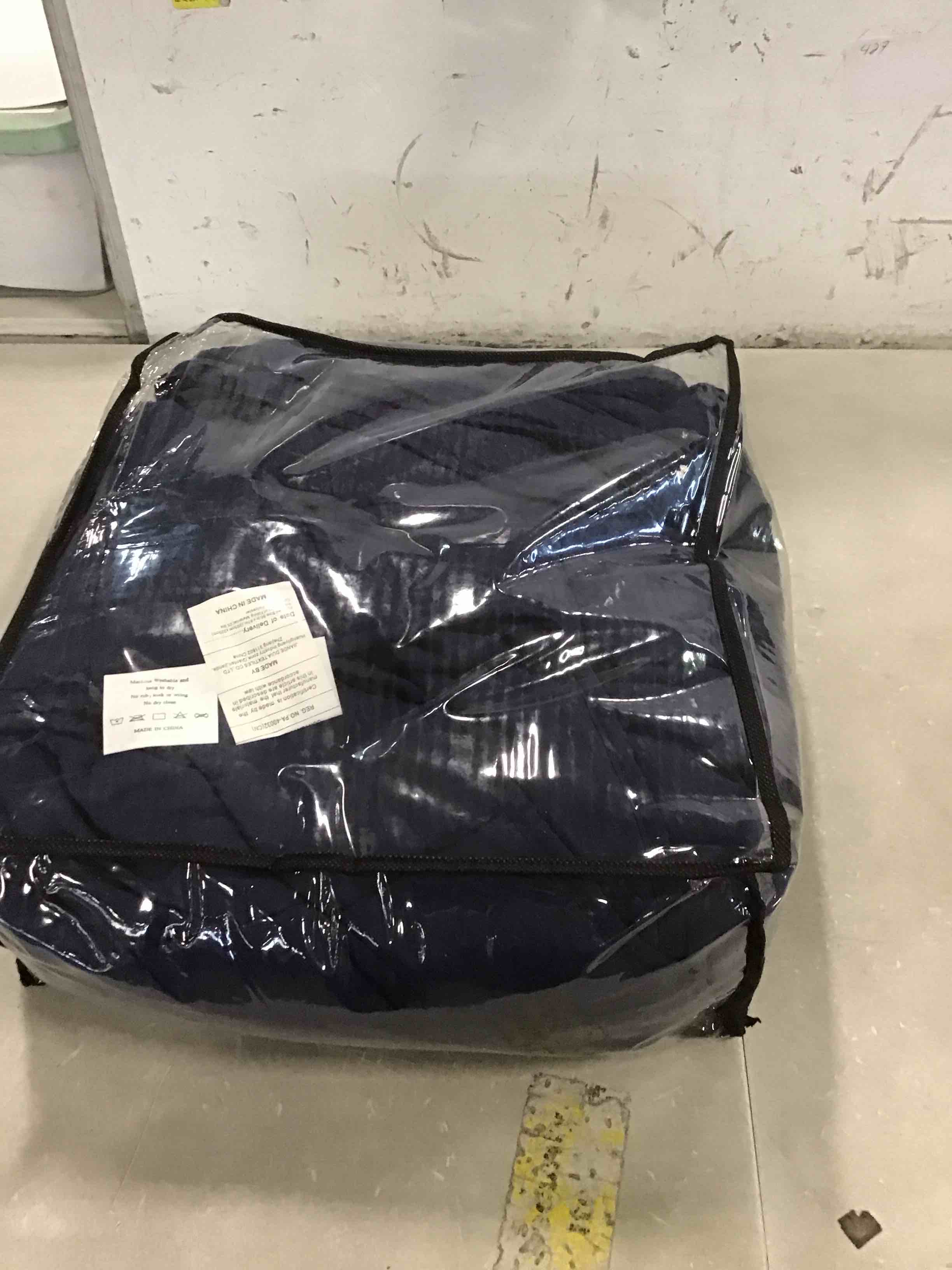 https://s3.amazonaws.com/lotting-images-prod/bidfta/TEA0442957_1729800760011.jpeg