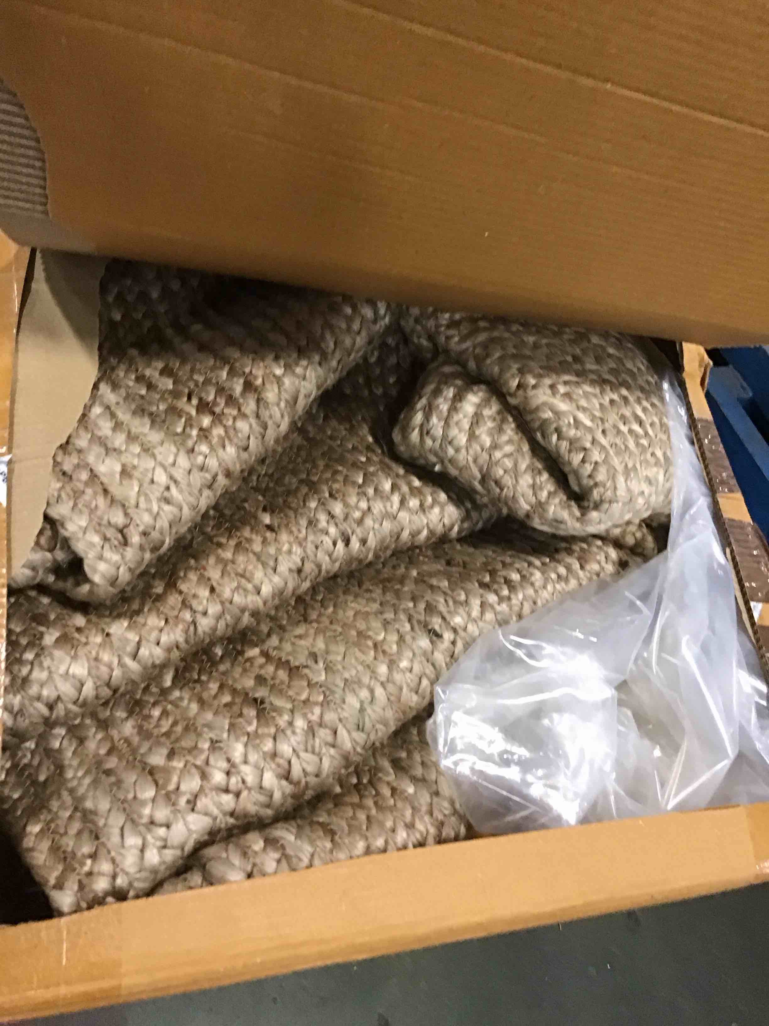 https://s3.amazonaws.com/lotting-images-prod/bidfta/TEA0443350_1729696967899.jpeg