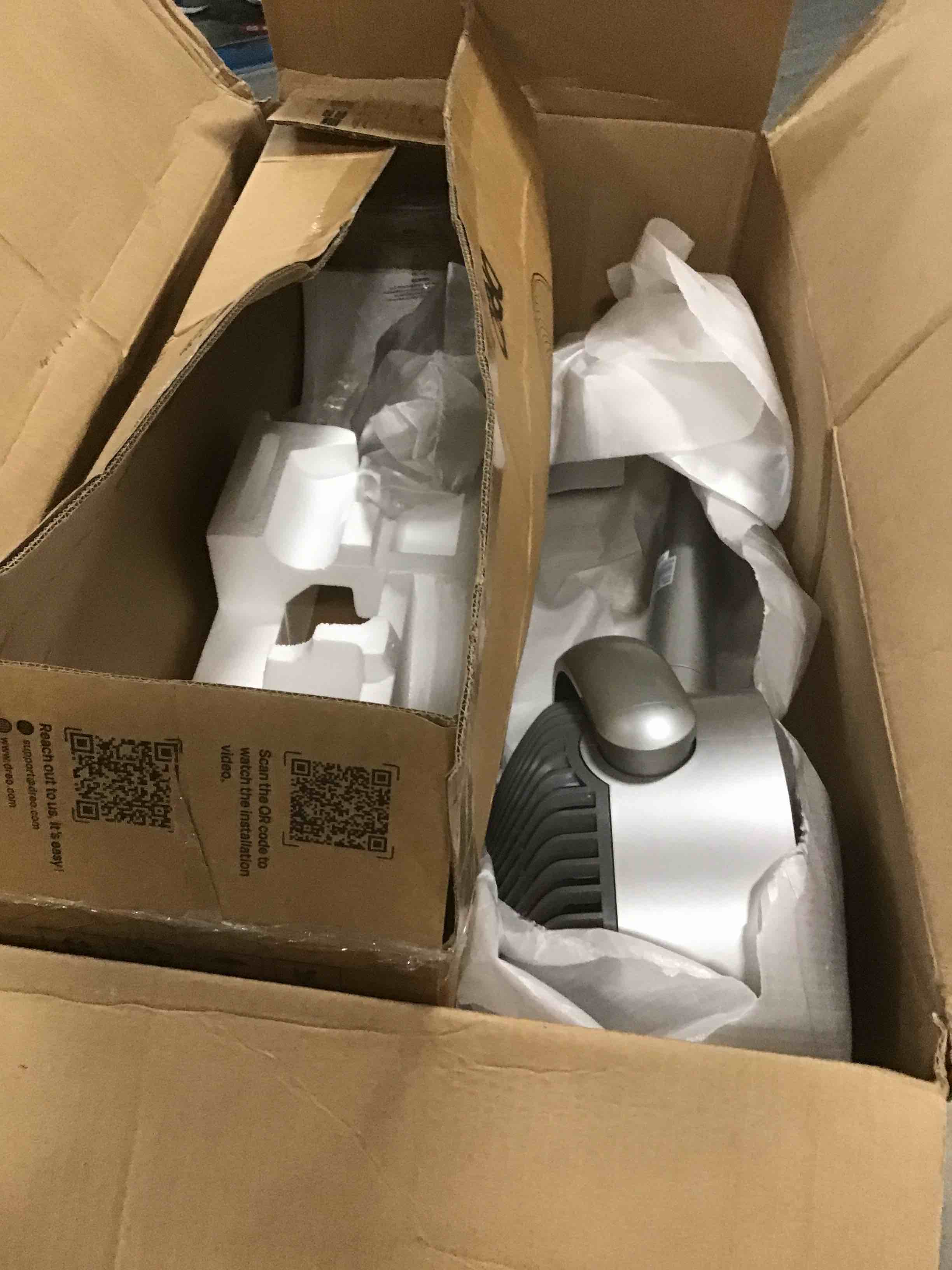 https://s3.amazonaws.com/lotting-images-prod/bidfta/TEA0444234_1730508908416.jpeg