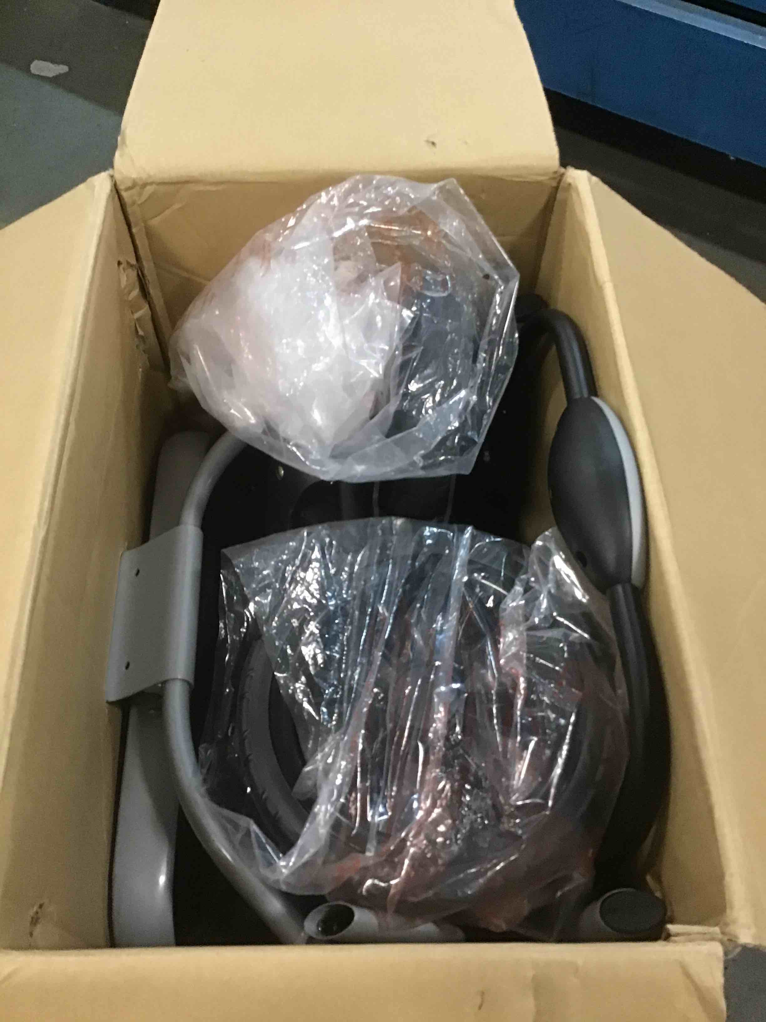 https://s3.amazonaws.com/lotting-images-prod/bidfta/TEA0444285_1730501838773.jpeg
