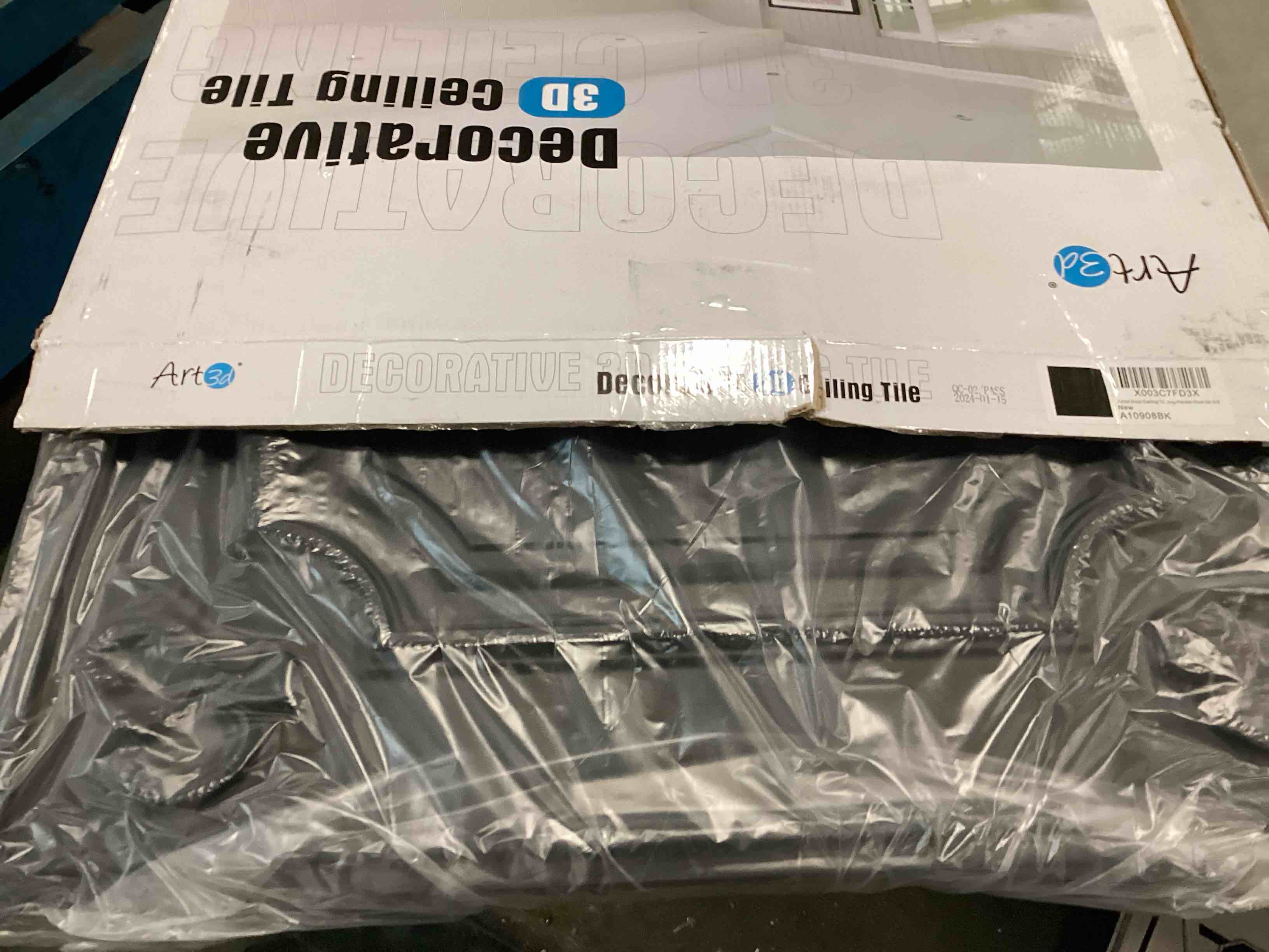 https://s3.amazonaws.com/lotting-images-prod/bidfta/TEA0444450_1730422372816.jpeg