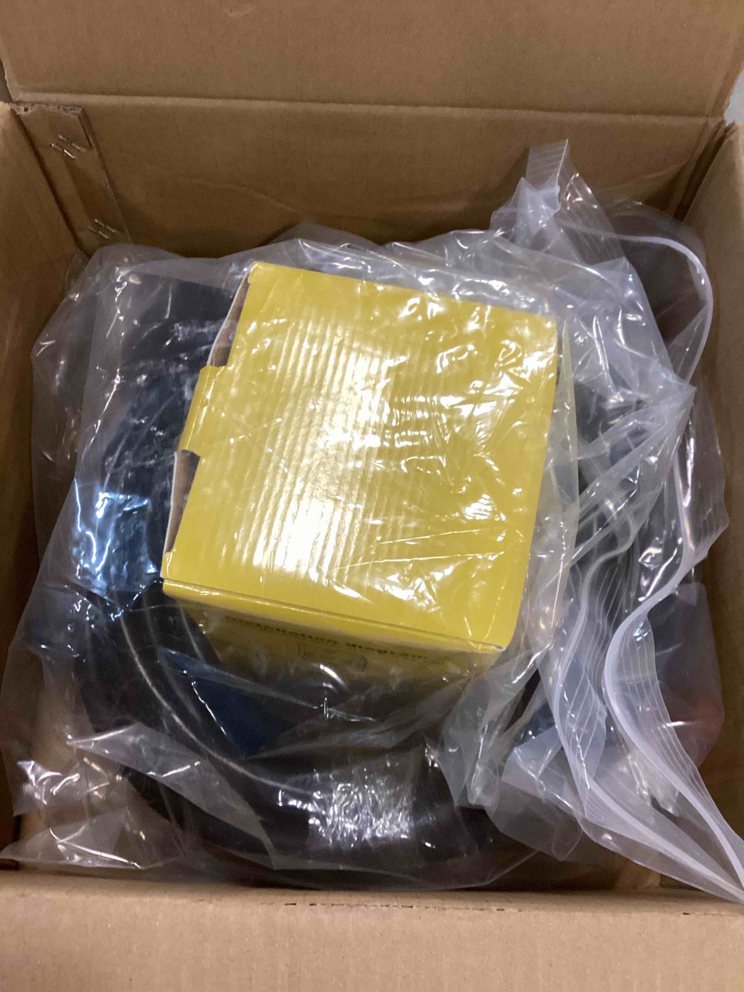 https://s3.amazonaws.com/lotting-images-prod/bidfta/TEA0444515_1730410375897.jpeg