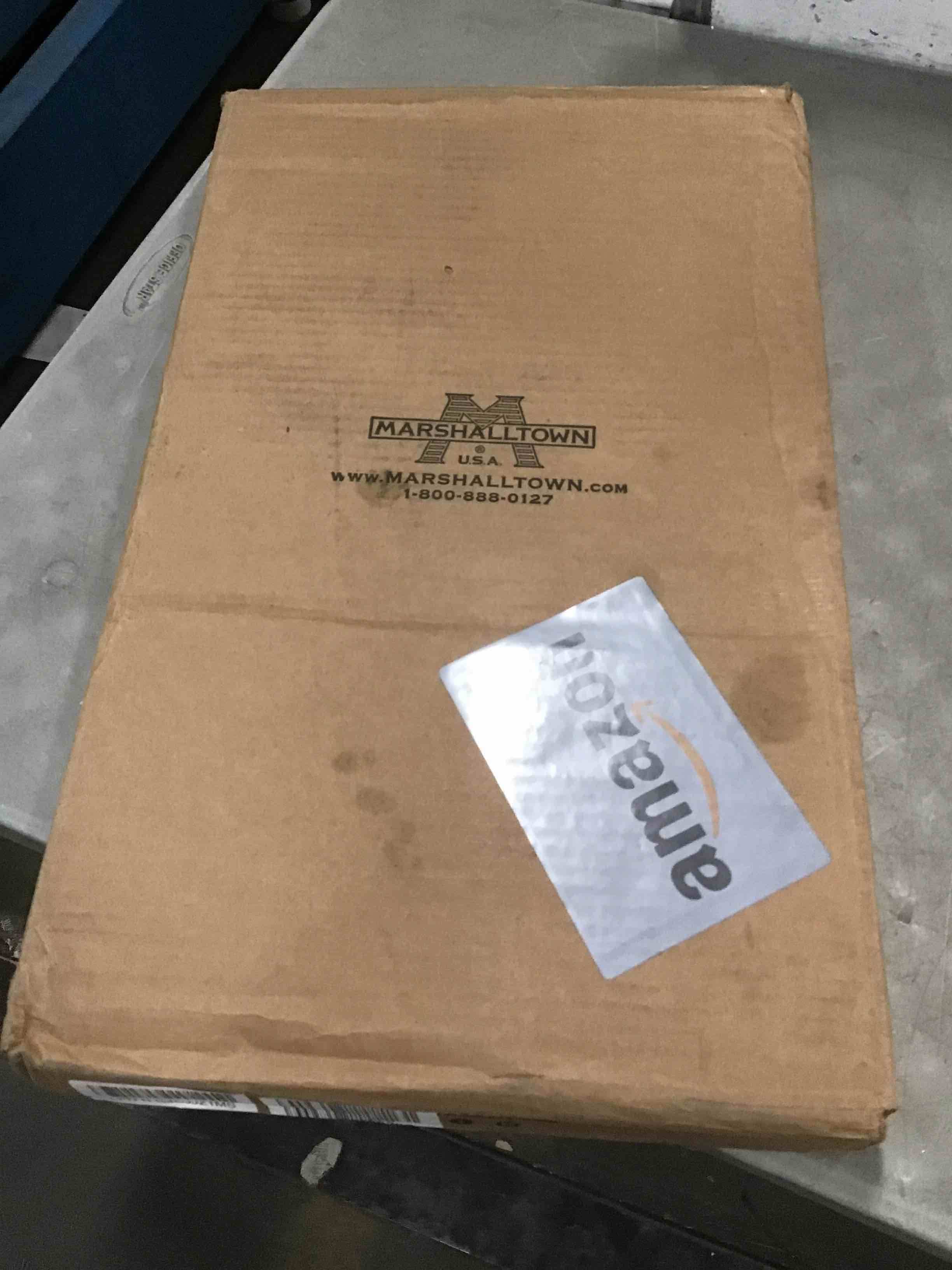 https://s3.amazonaws.com/lotting-images-prod/bidfta/TEA0444787_1730240496235.jpeg