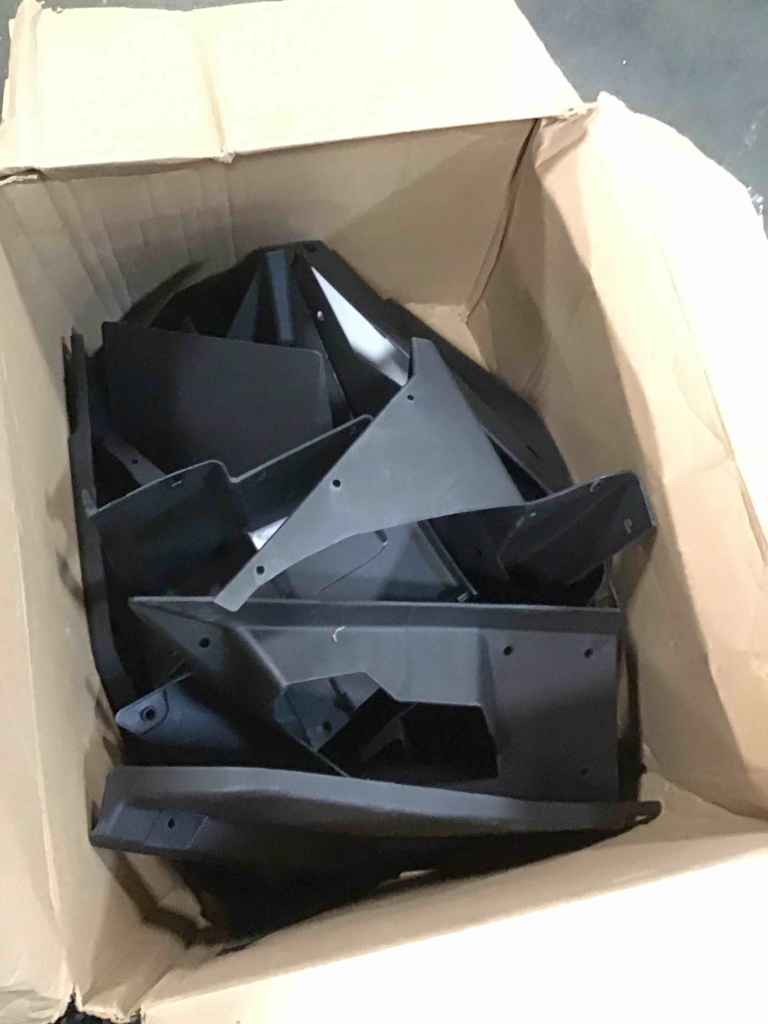 https://s3.amazonaws.com/lotting-images-prod/bidfta/TEA0445223_1729822919928.jpeg