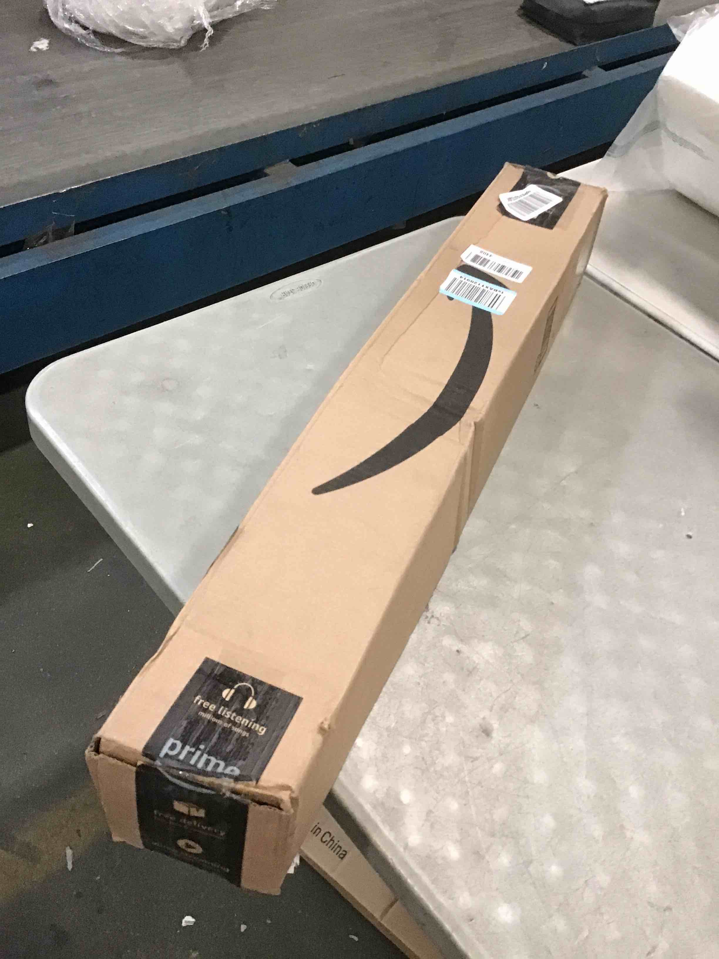 https://s3.amazonaws.com/lotting-images-prod/bidfta/TEA0445627_1729652222181.jpeg