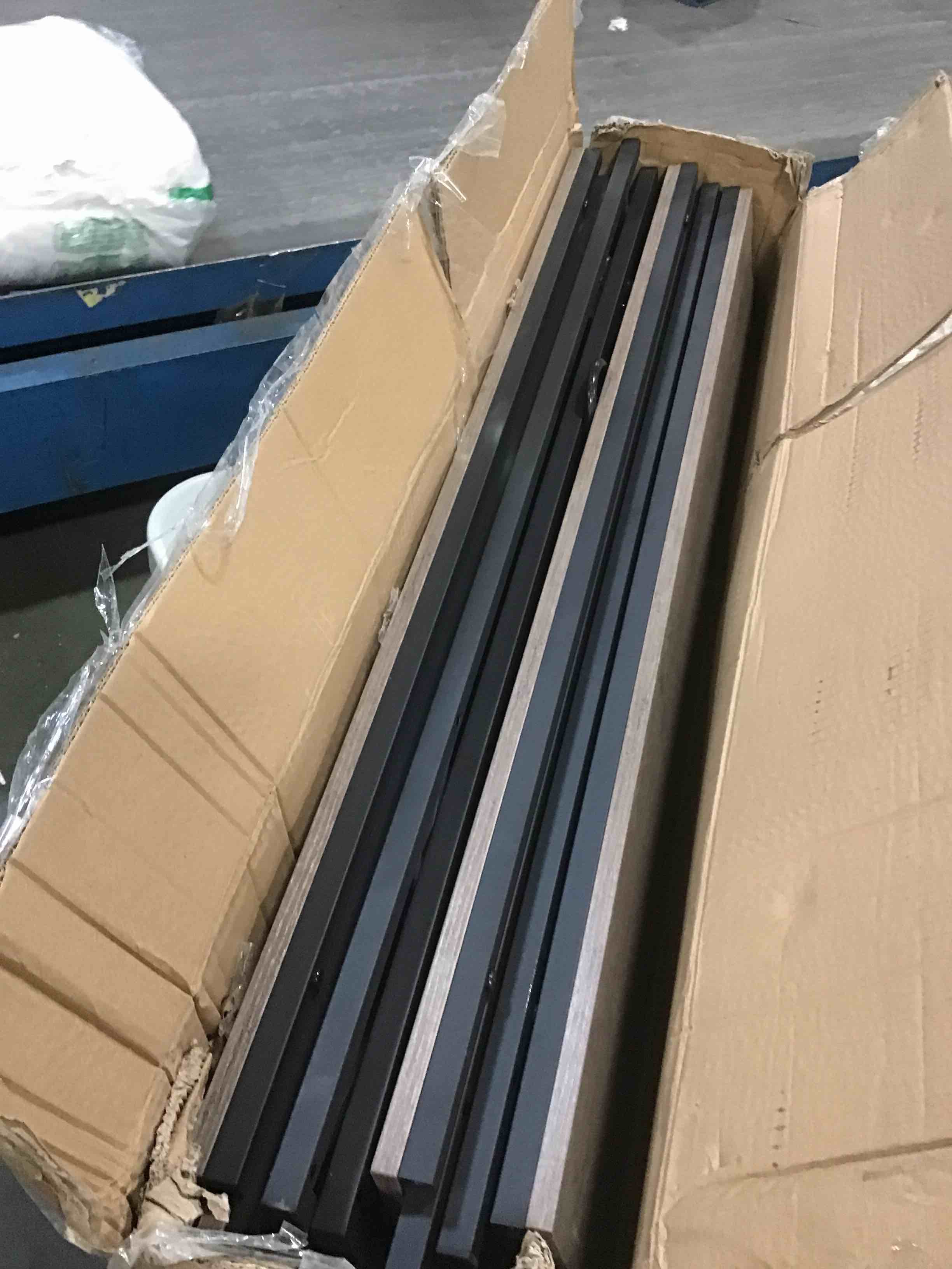 https://s3.amazonaws.com/lotting-images-prod/bidfta/TEA0445764_1729572017802.jpeg