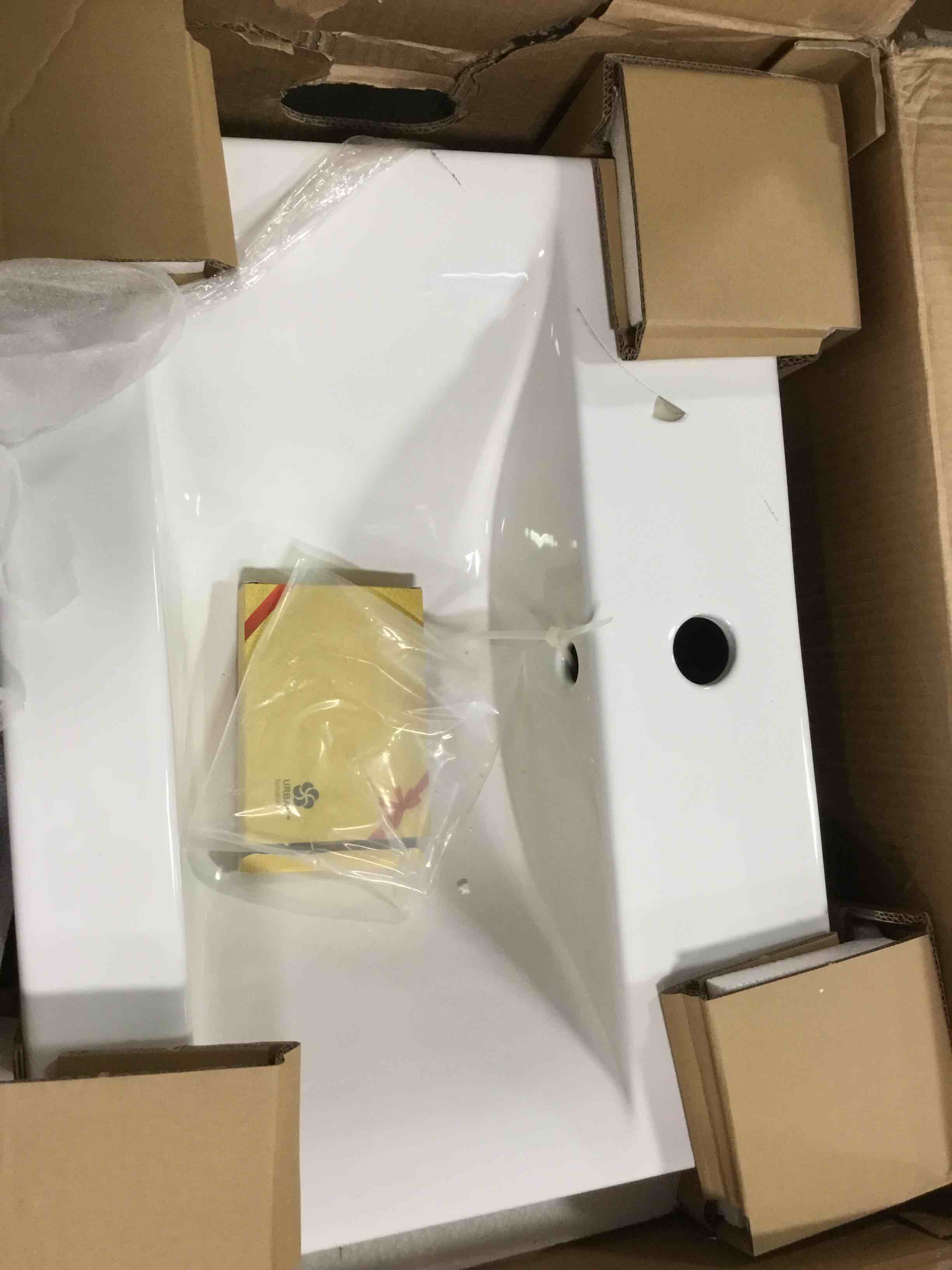 https://s3.amazonaws.com/lotting-images-prod/bidfta/TEA0446038_1730916969142.jpeg