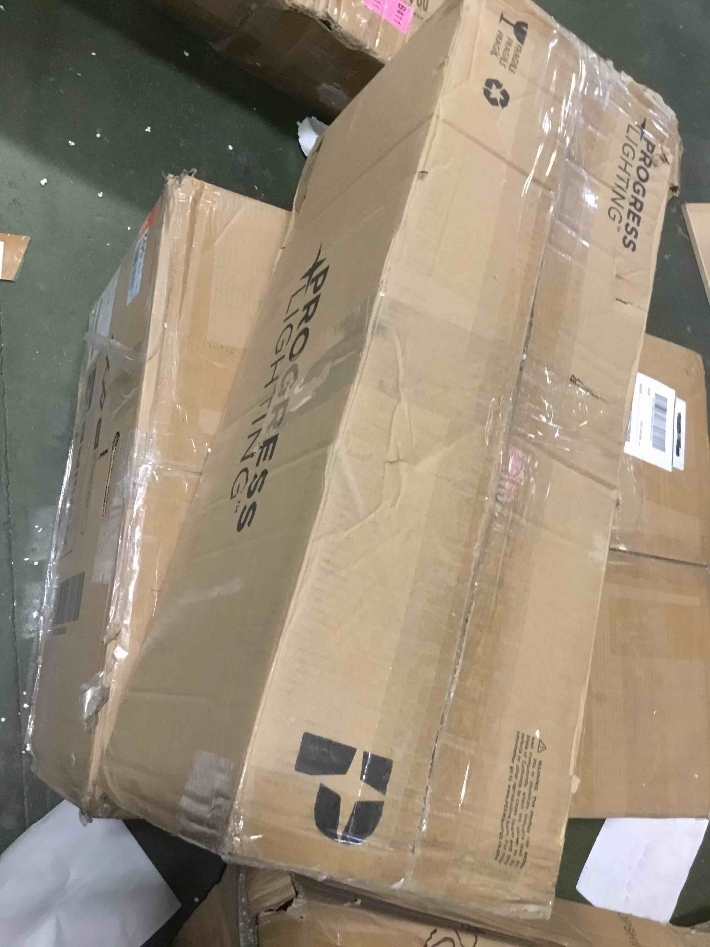 https://s3.amazonaws.com/lotting-images-prod/bidfta/TEA0446057_1730922773149.jpeg